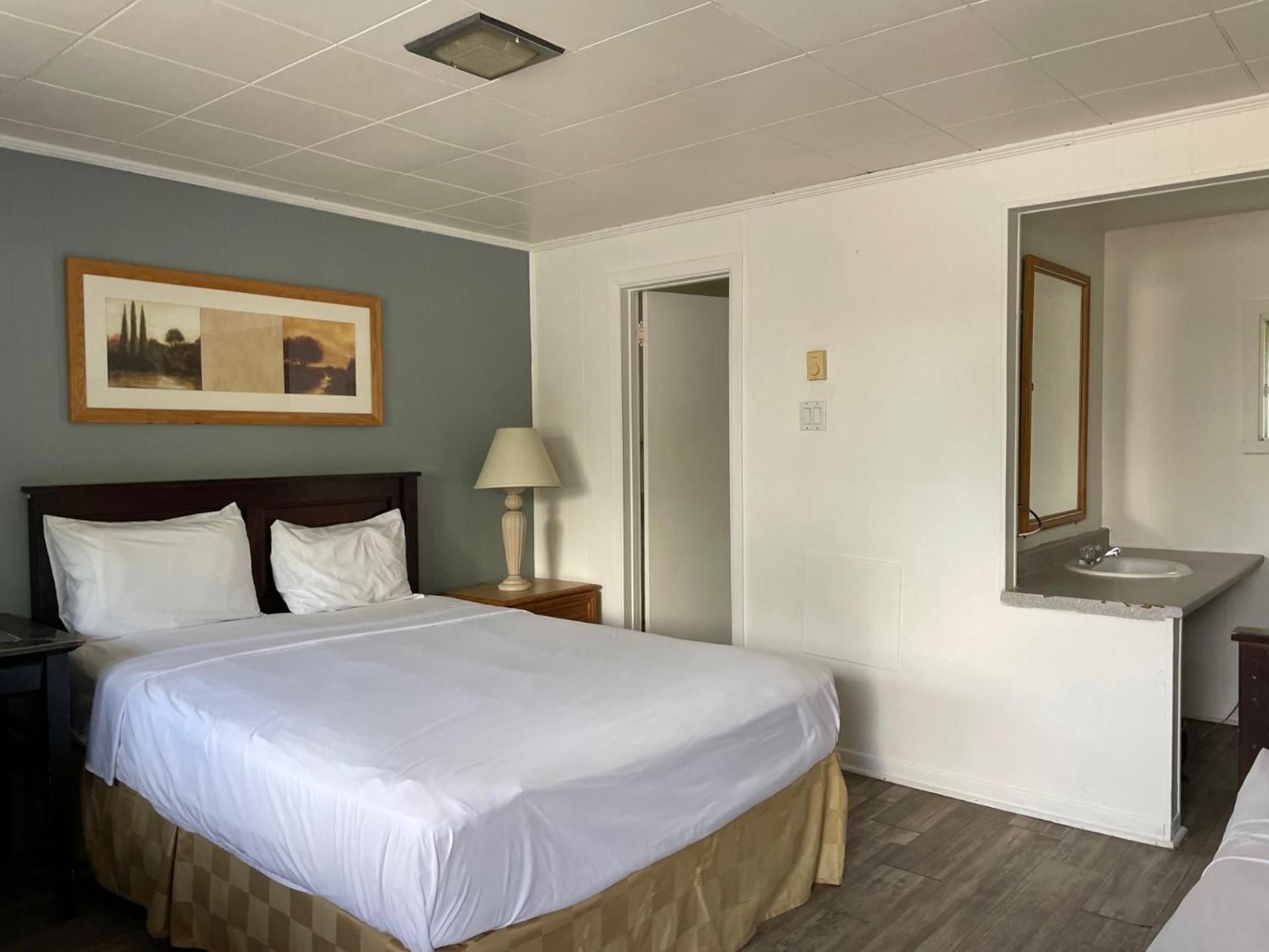 Motel Jann Queen Room 2