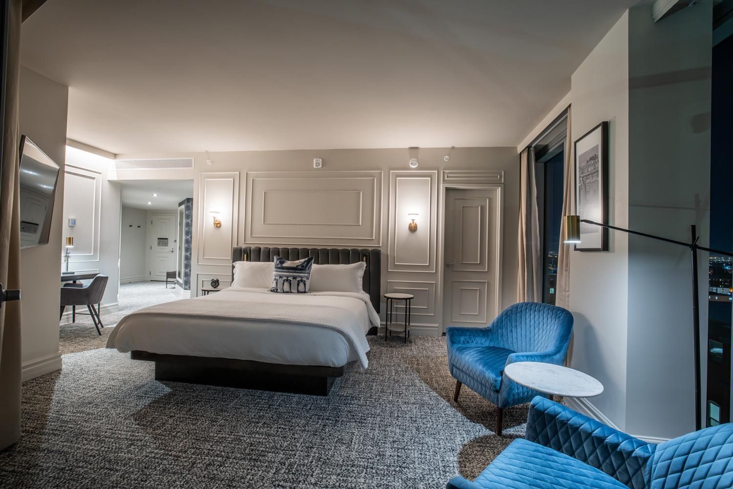 King Room with Balcony