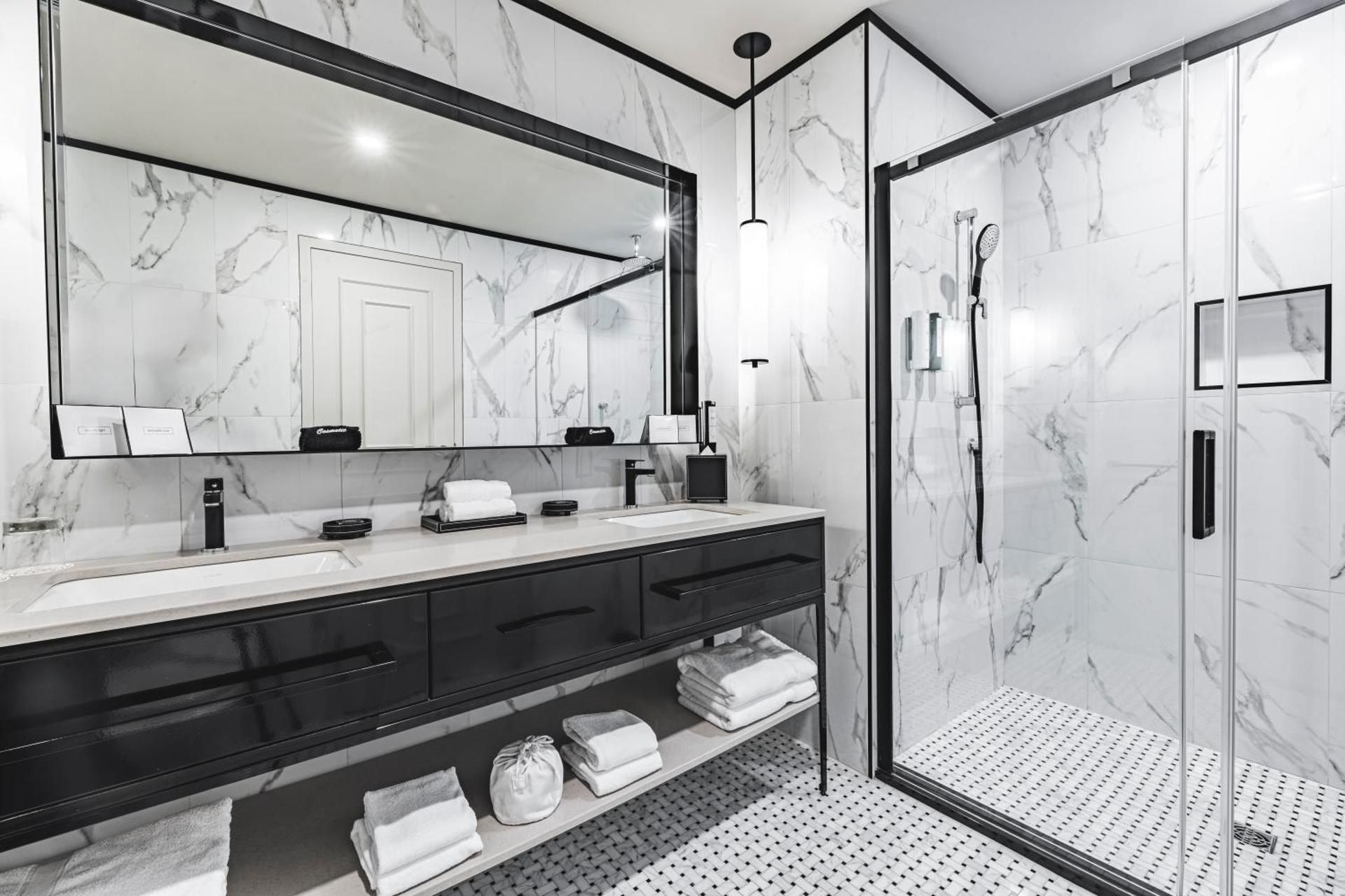 Le Capitole Hotel Queen Room 2