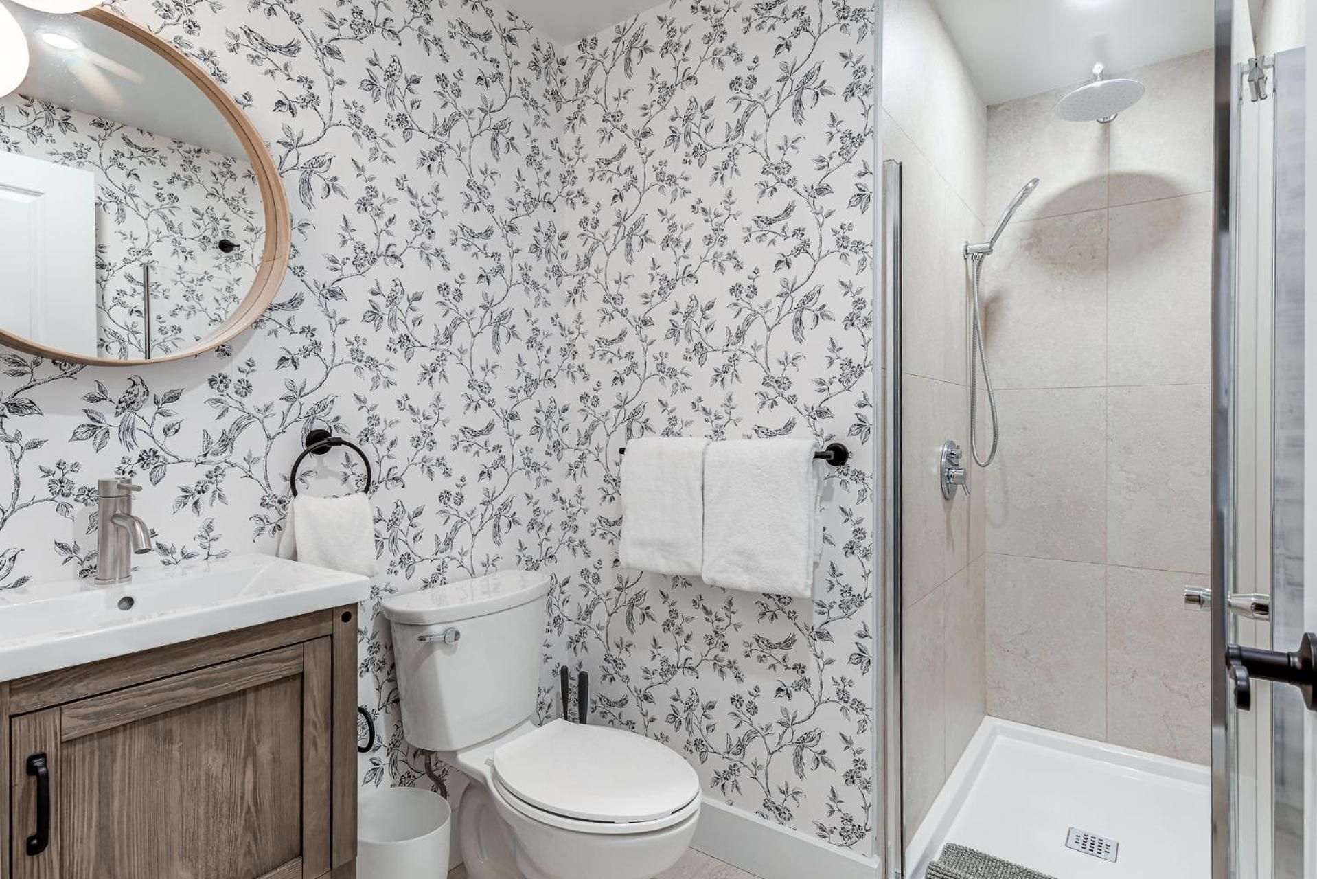 North House - Beautiful Vieux 2 Bedroom Apt Apartment 2