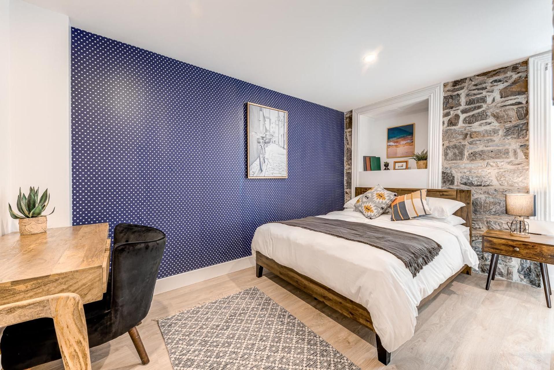 North House - Beautiful Vieux 2 Bedroom Apt Apartment