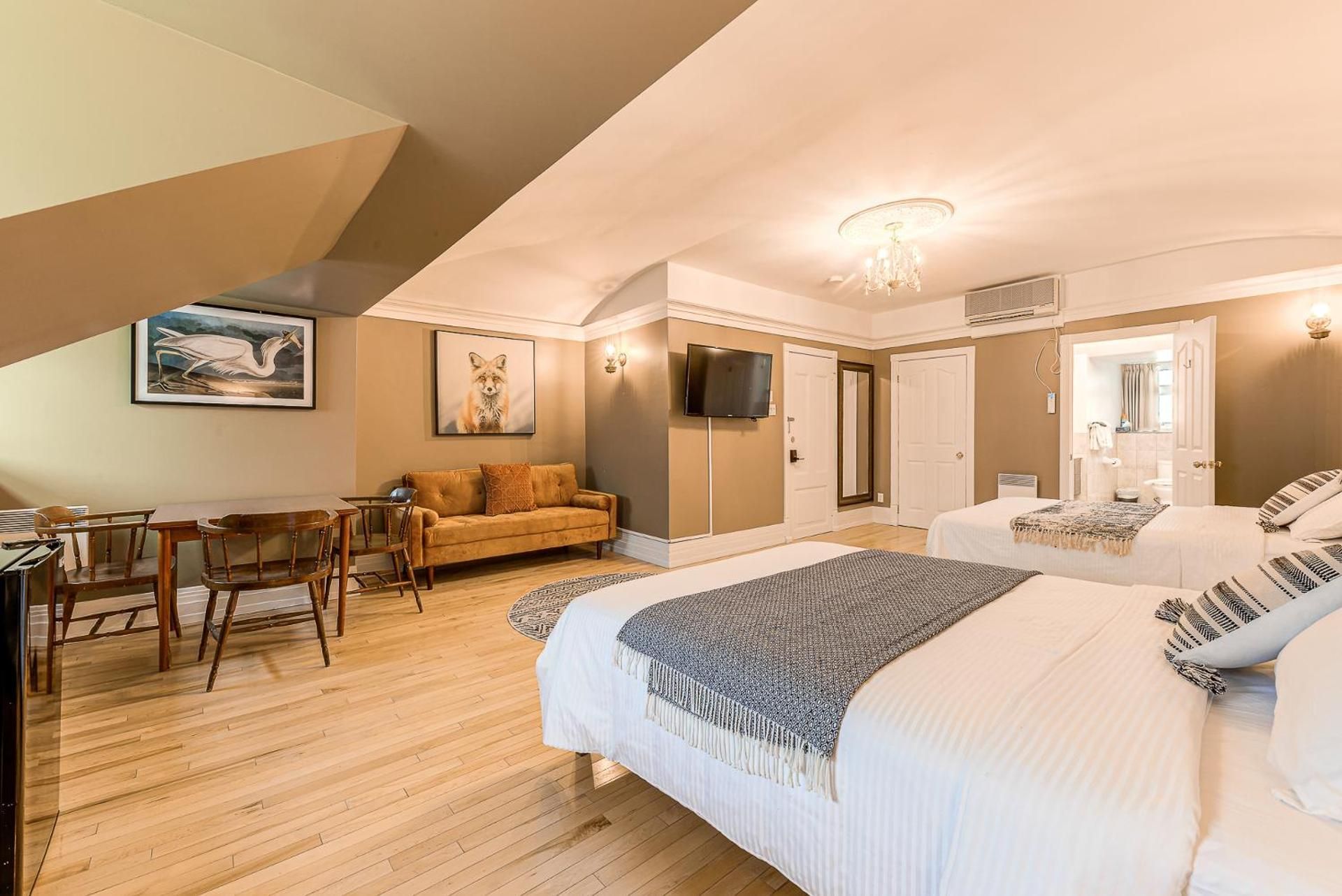 Double Room with Two Queen Beds