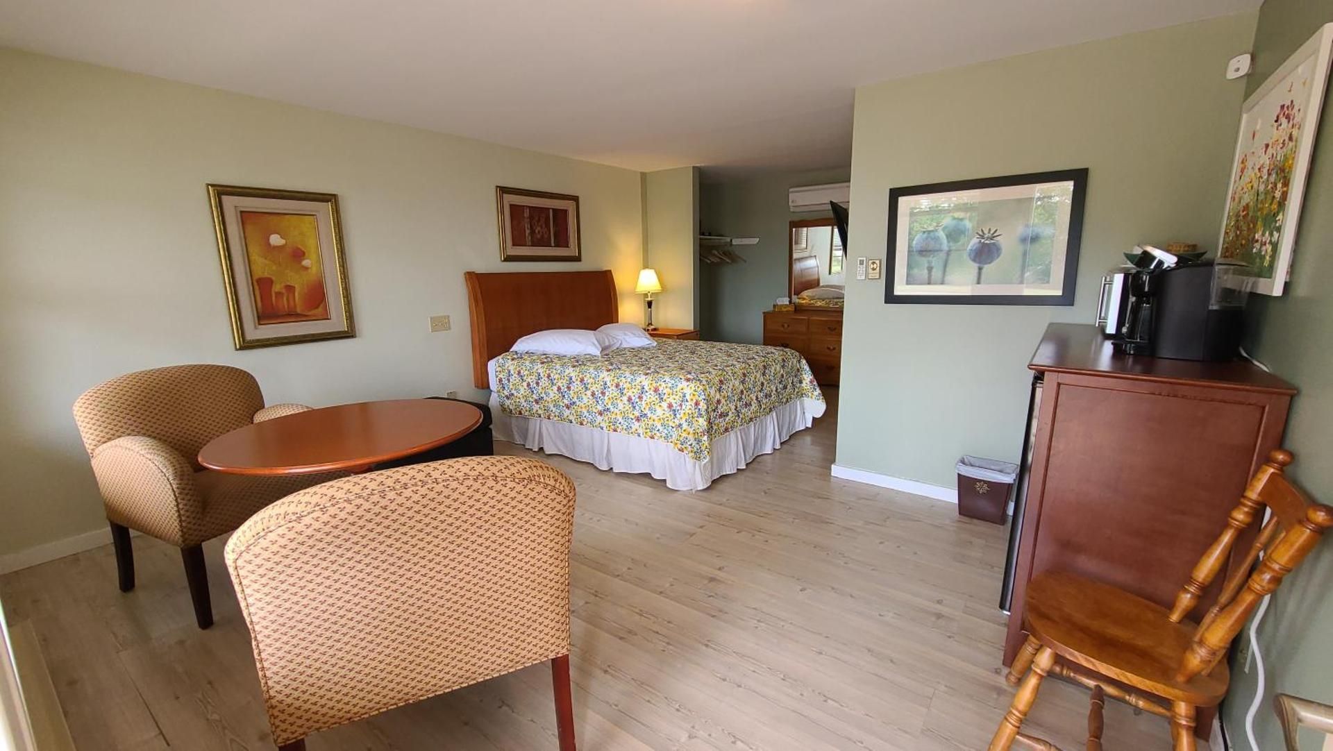 Queen Room with Sea View