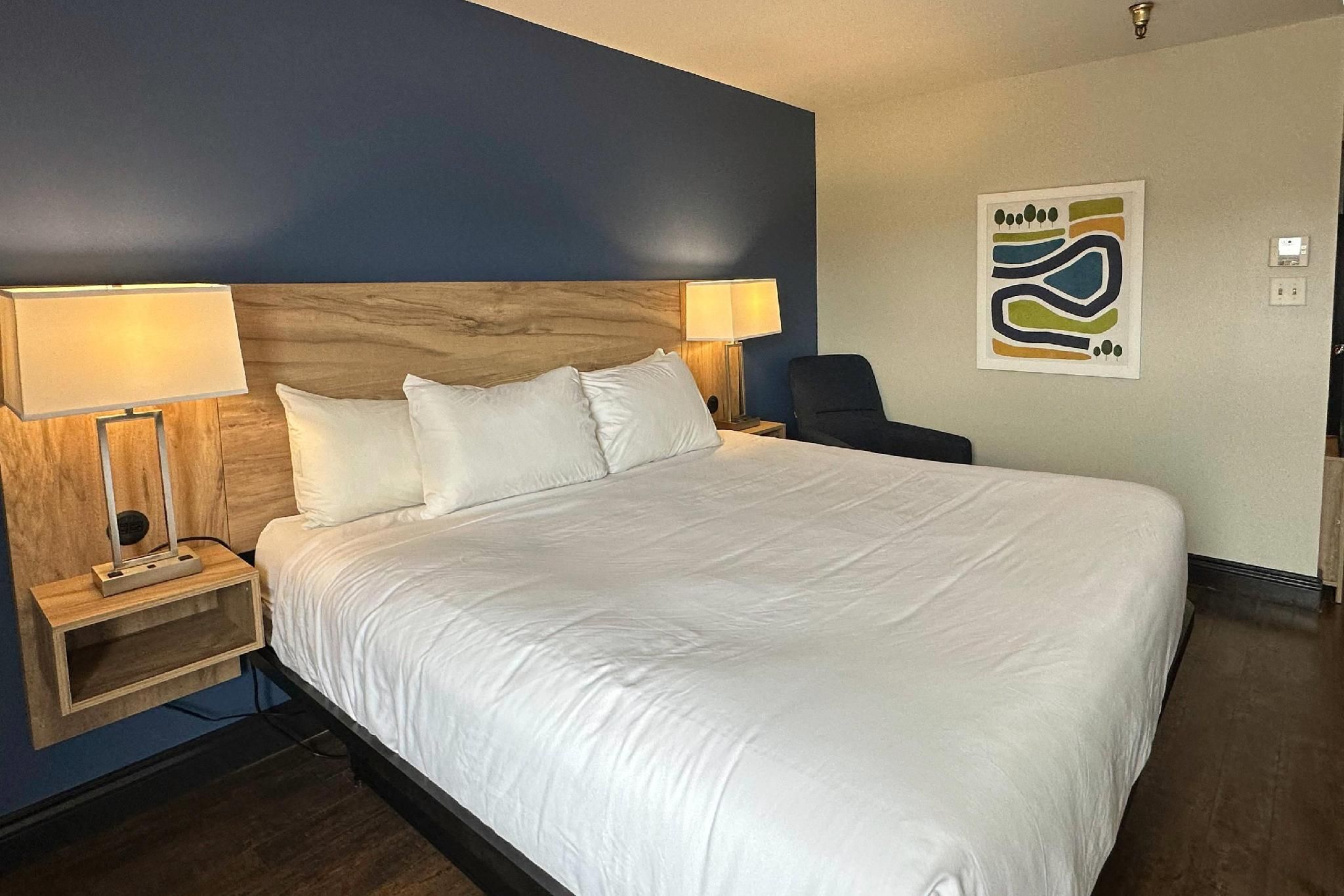 Park Inn by Radisson, Sydney 1 King Bed, Nonsmoking 2