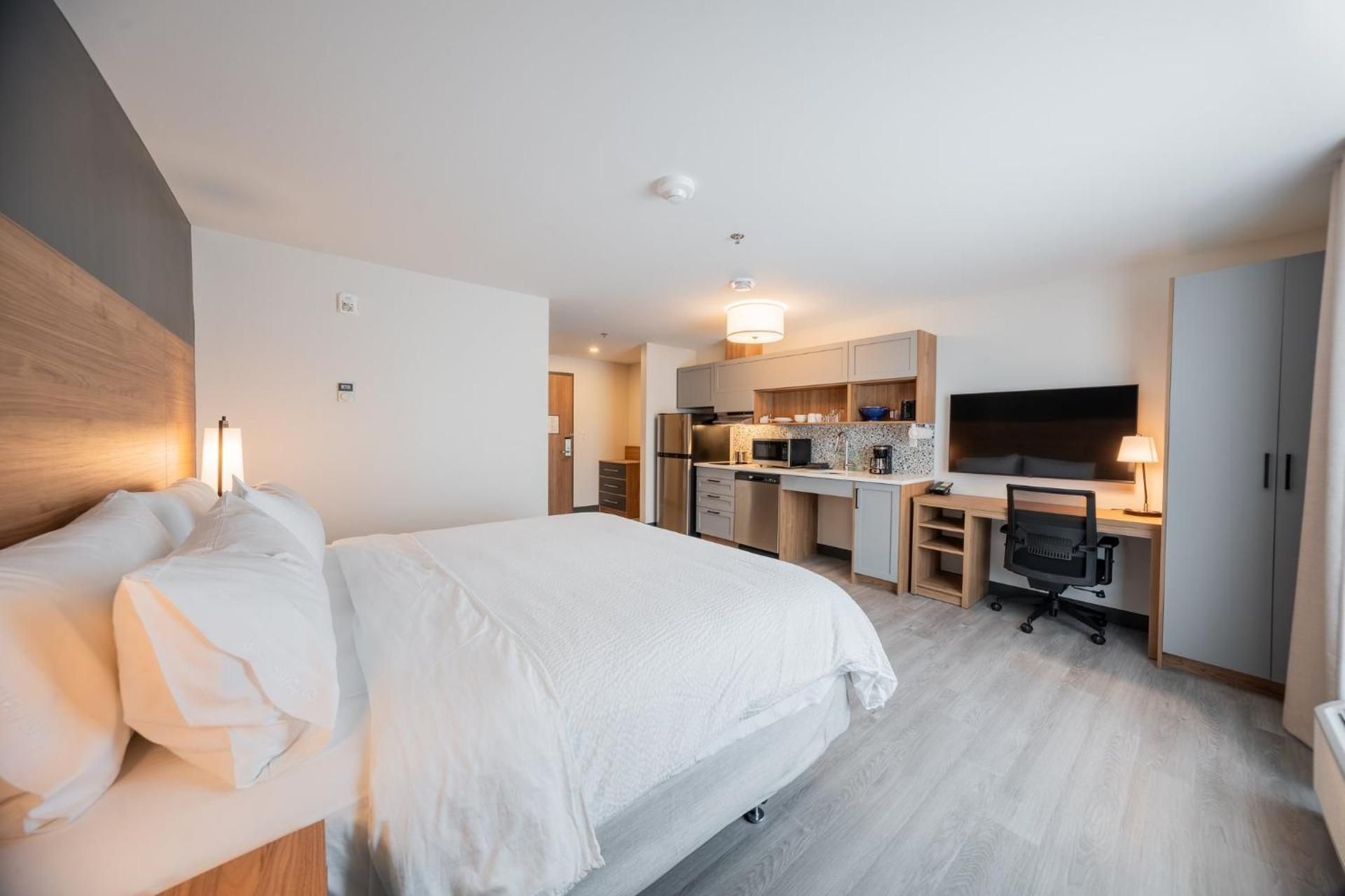 1 King Studio Suite Mobility Accessible