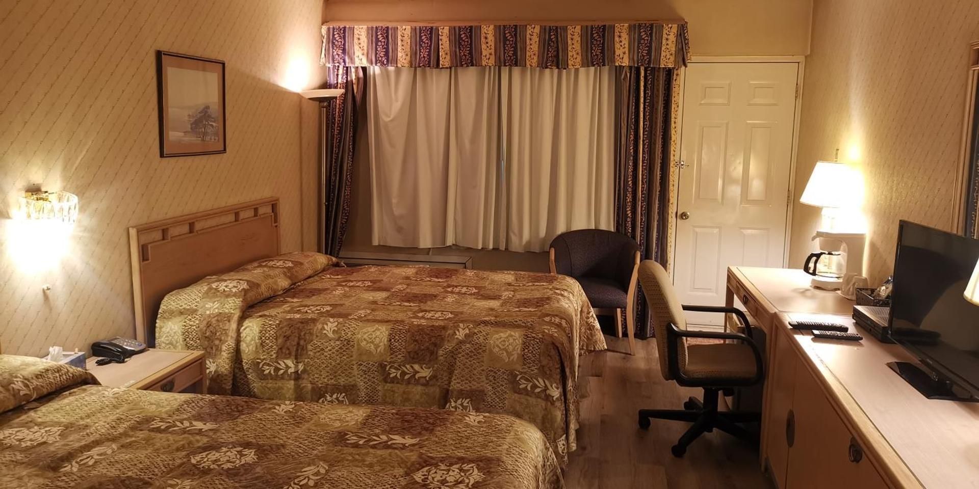 Standard Double Room with Two Double Beds