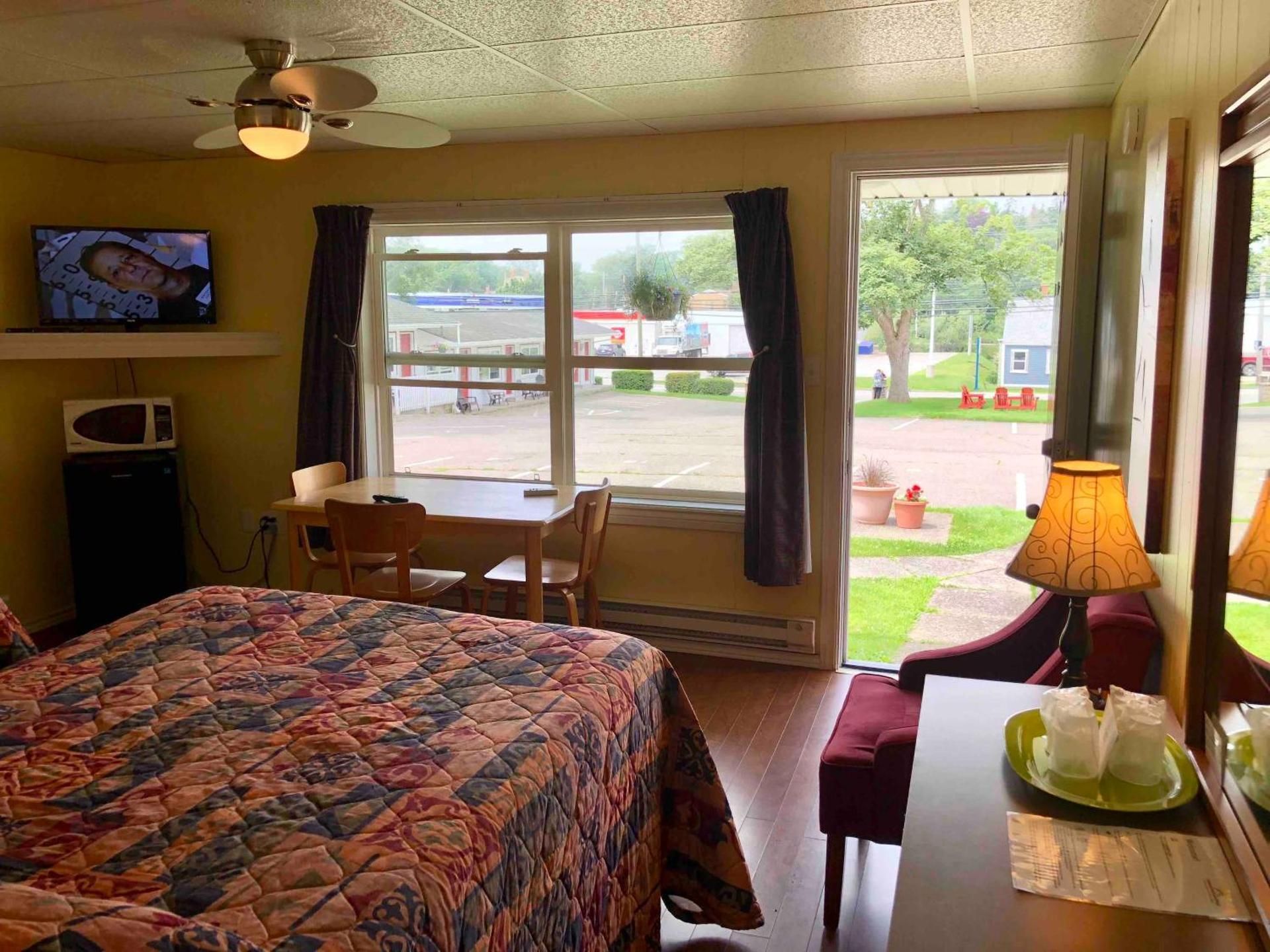 Motel Double Room with Two Double Beds
