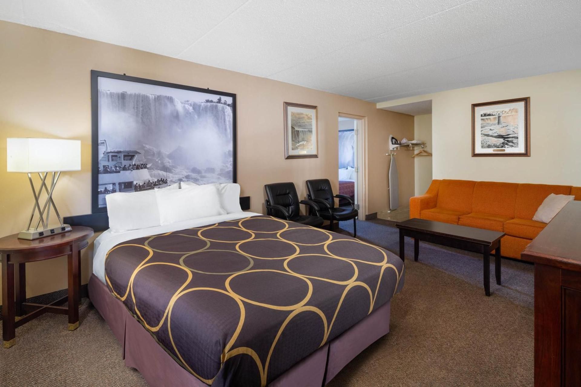2 Queen Beds, Two-Bedroom, Family Suite, Non-Smoking