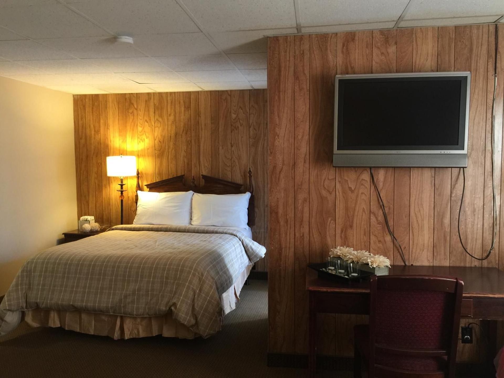 Standard Queen Room with Two Queen Beds