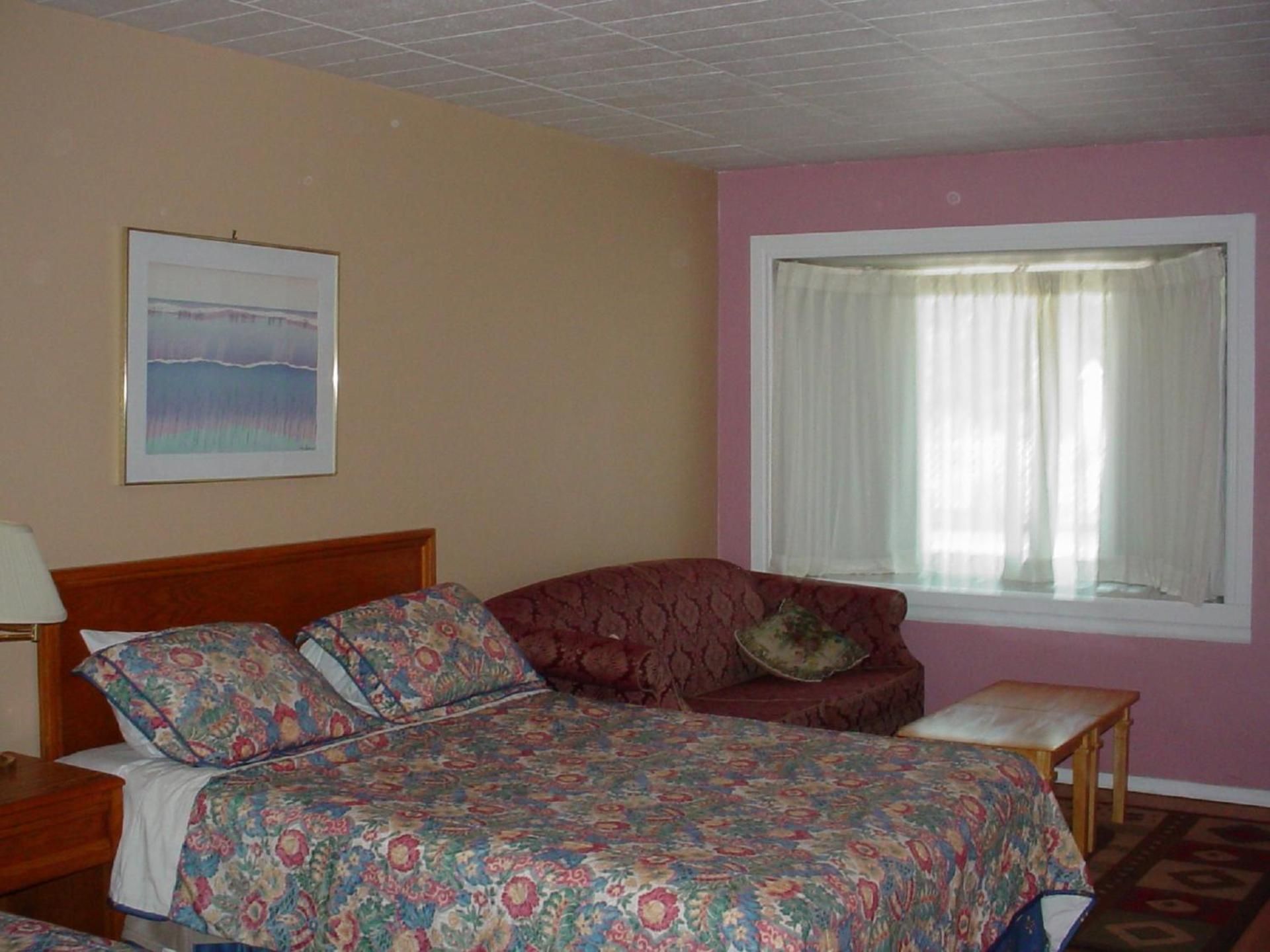 Queen Room with Two Queen Beds with Kitchen