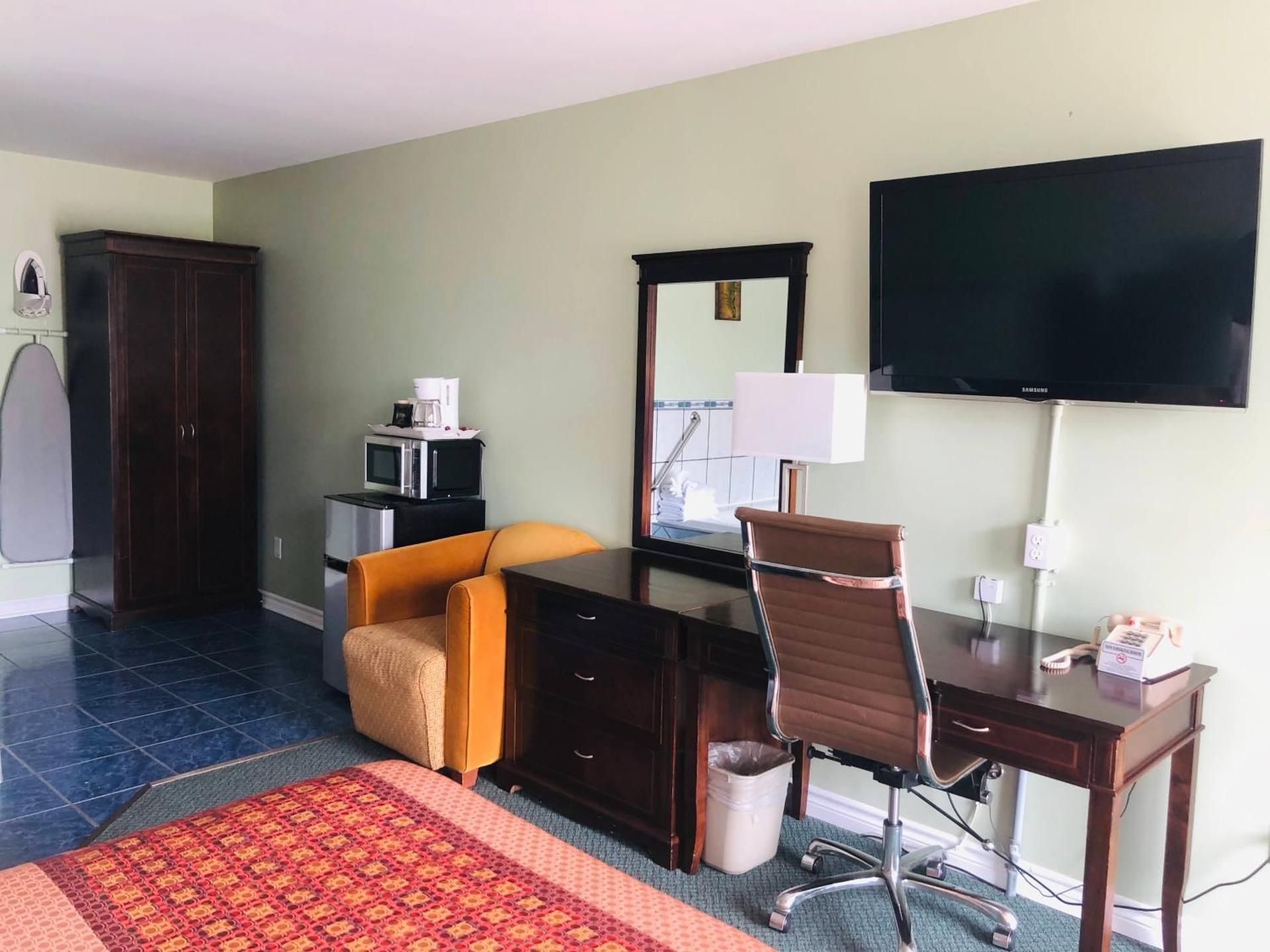 Suite with Spa Bath