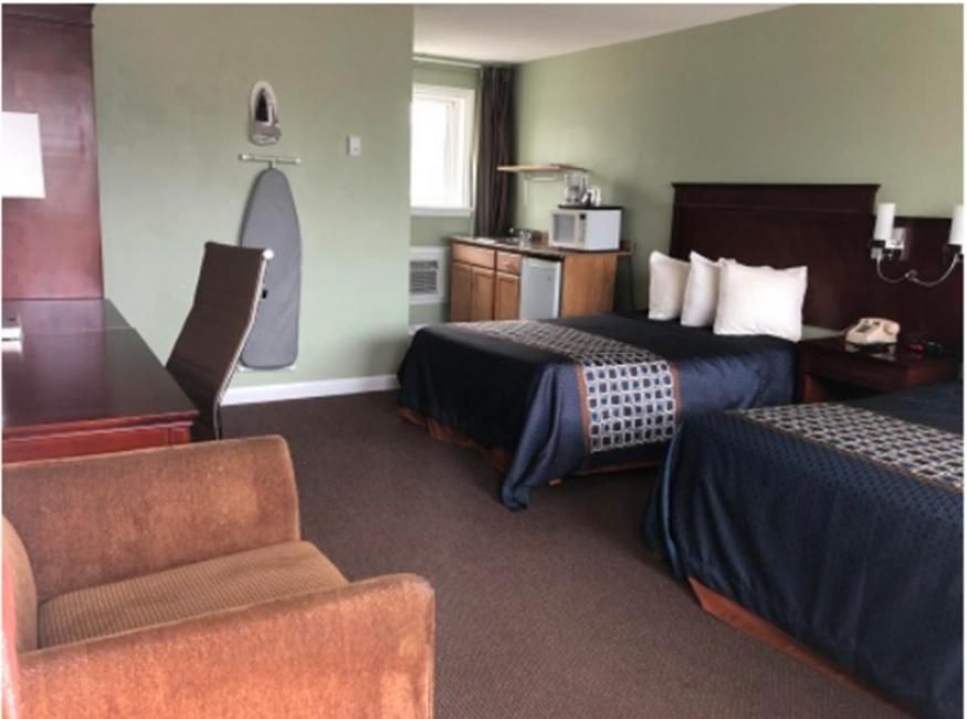 Deluxe Queen Room