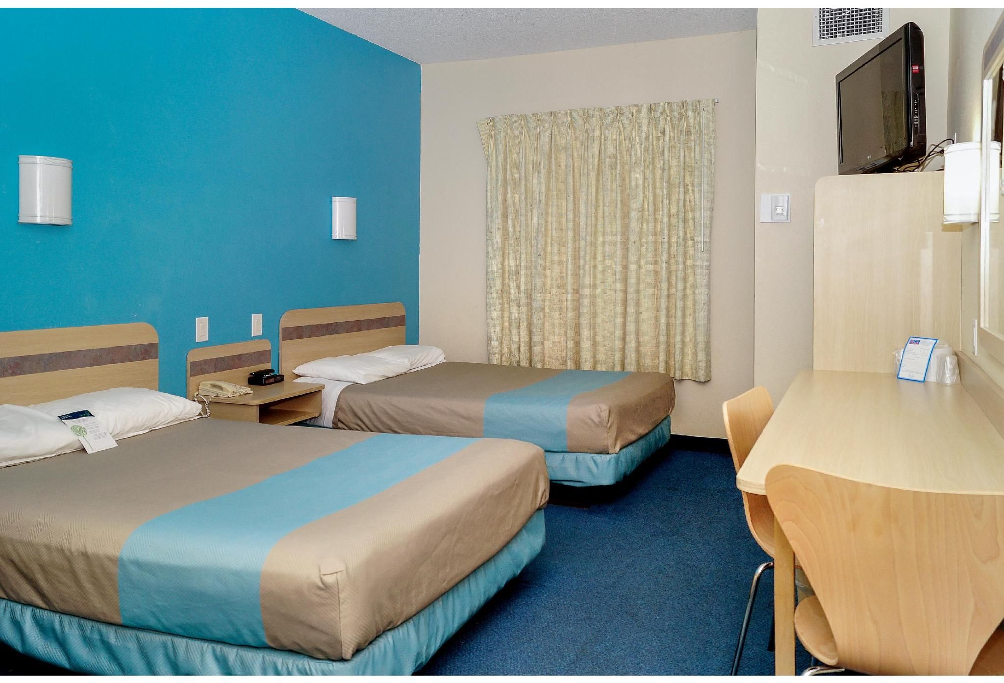 2 Full Beds | Non-Smoking, Micfridge