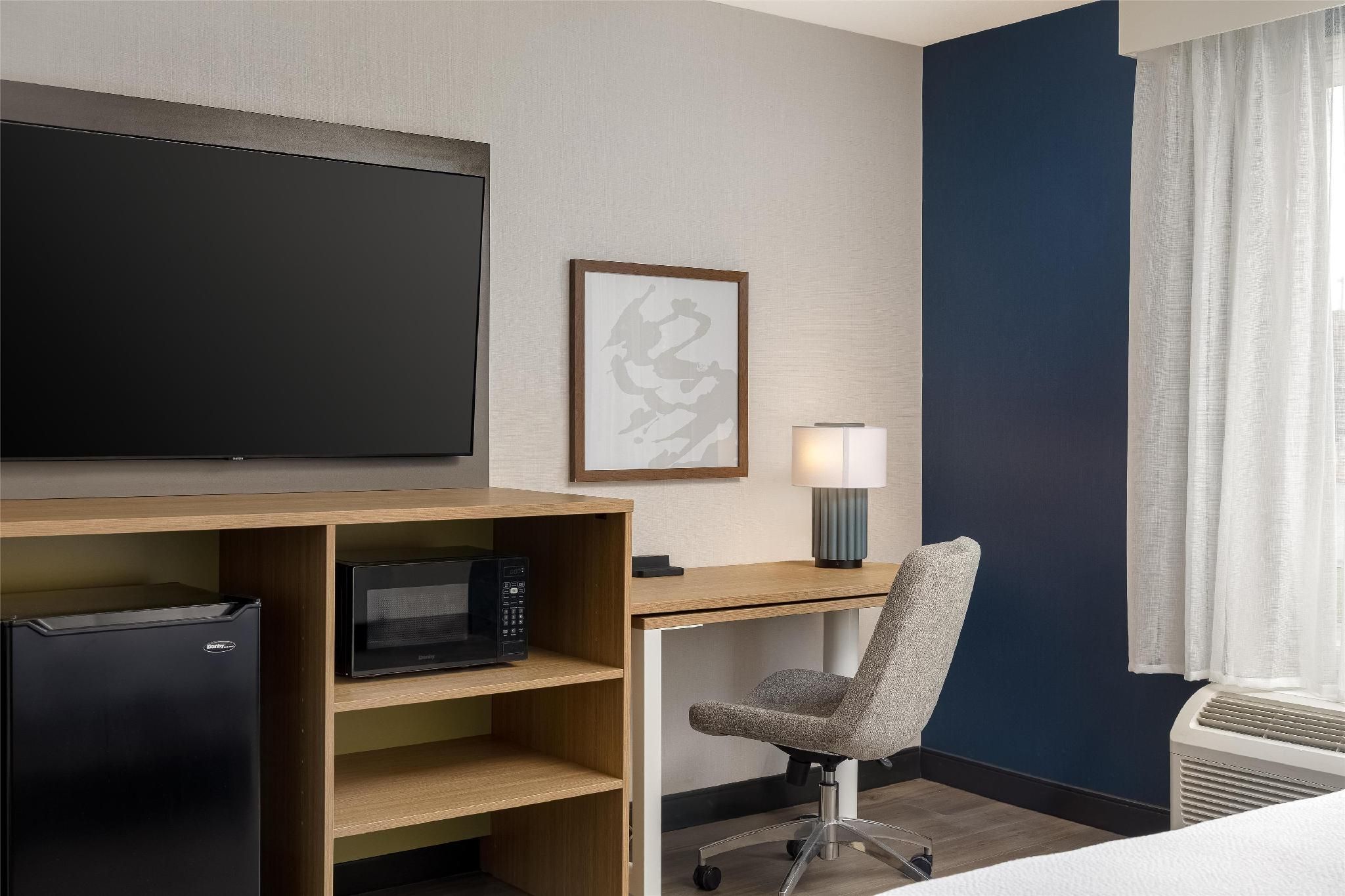 Spark by Hilton Woodstock 1 KING MOBILITY ACCESSIBLE ROLL IN SHOWER 3