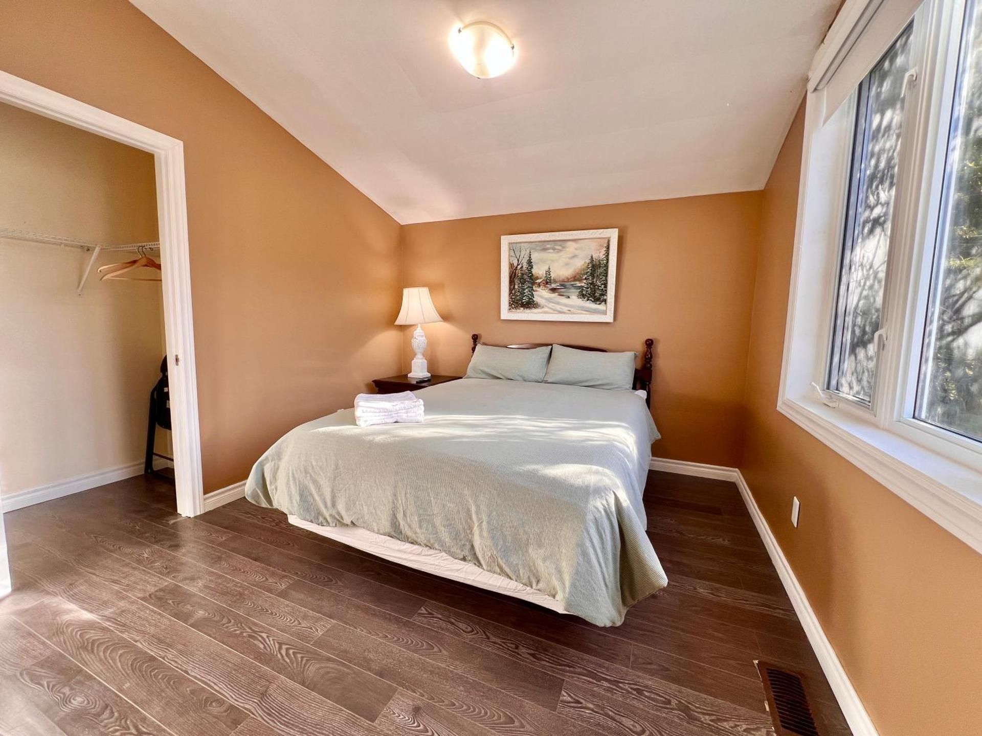 Deluxe Queen Room