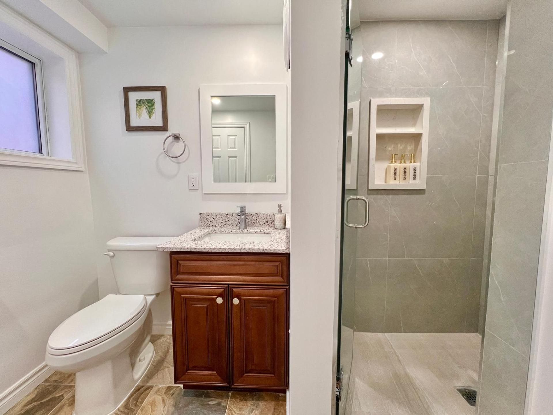 Triple Room with Private Bathroom