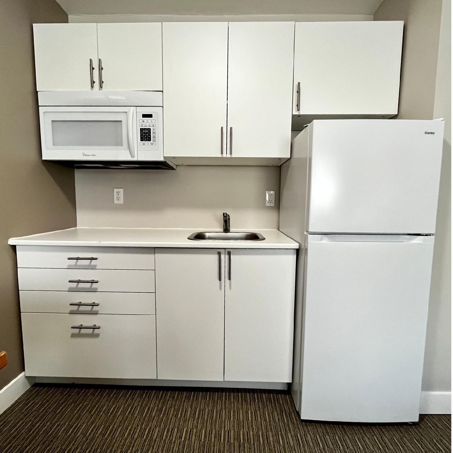 Kitchenette Suite - 1 King Bed