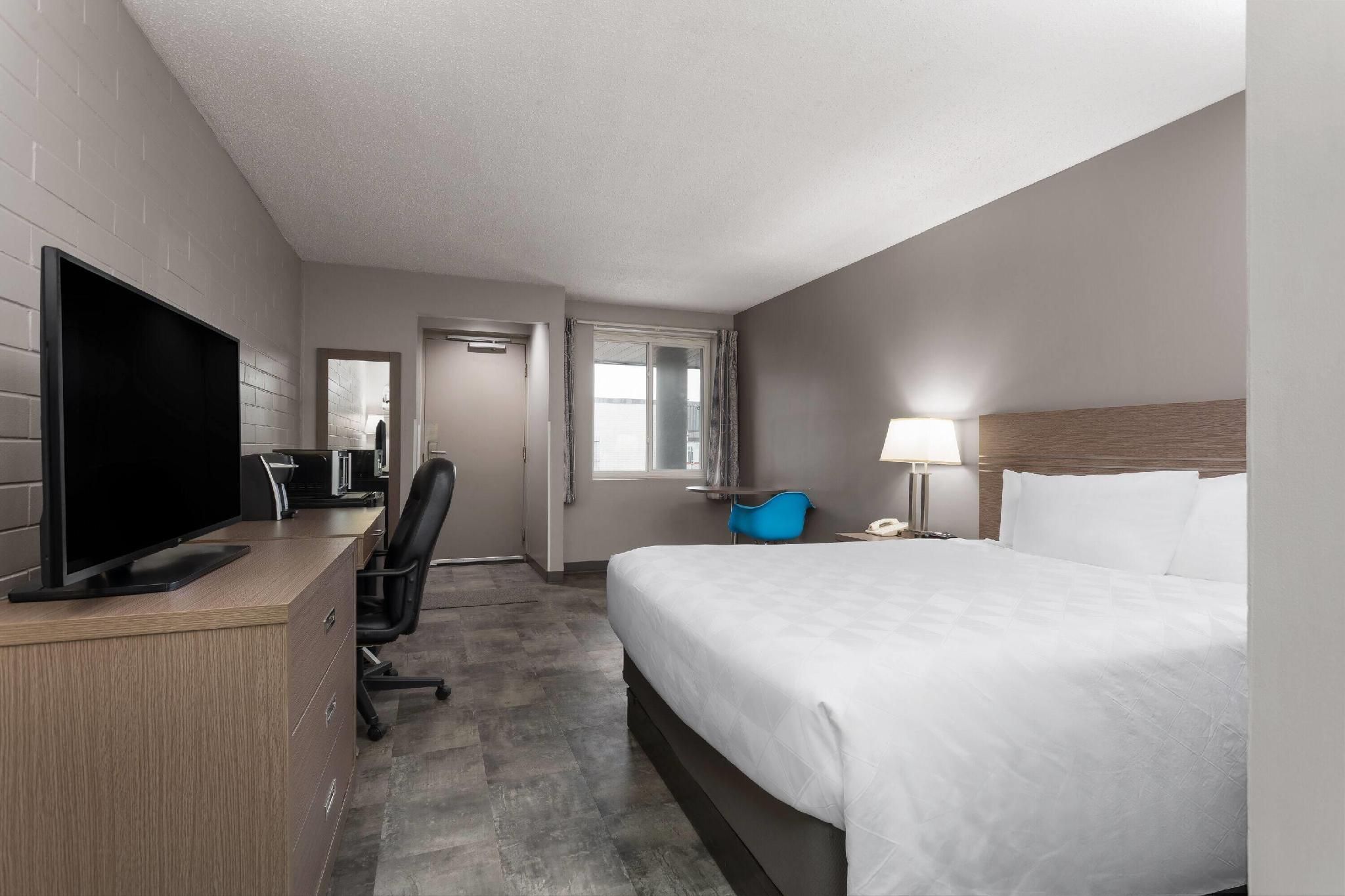 1 Queen Bed, Ground Floor, Non-Smoking