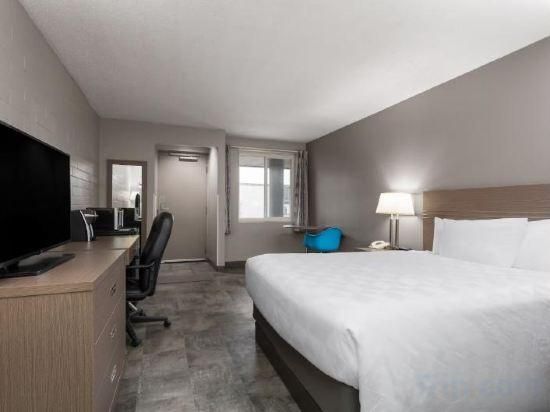 Deluxe King Room with Full Kitchen - Ground Floor/Non-Smoking