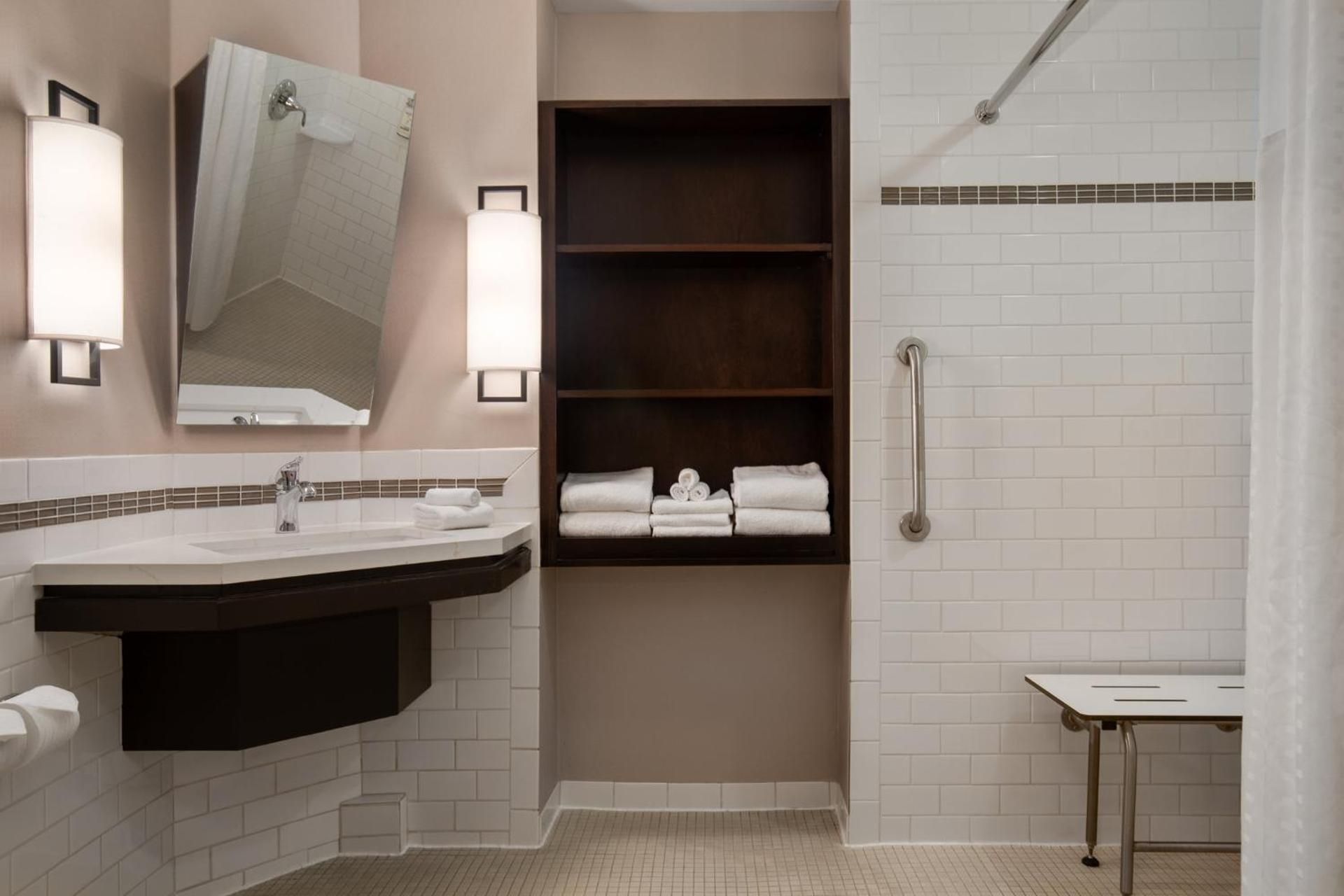 Queen Room with Accessible Roll In Shower - Non-Smoking