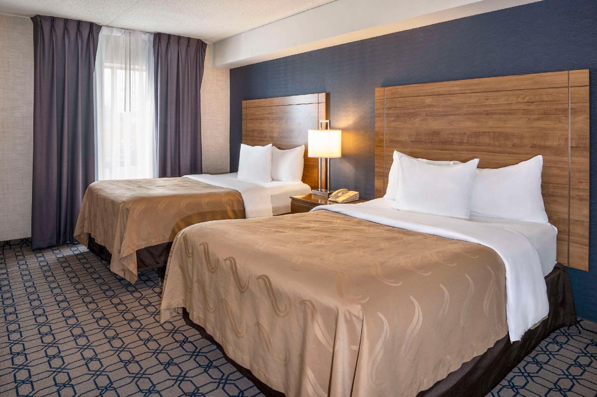 2 Double Beds No Smoking