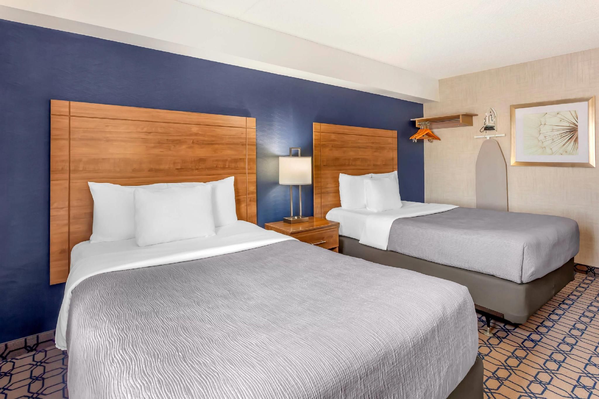 2 Double Beds, No Smoking