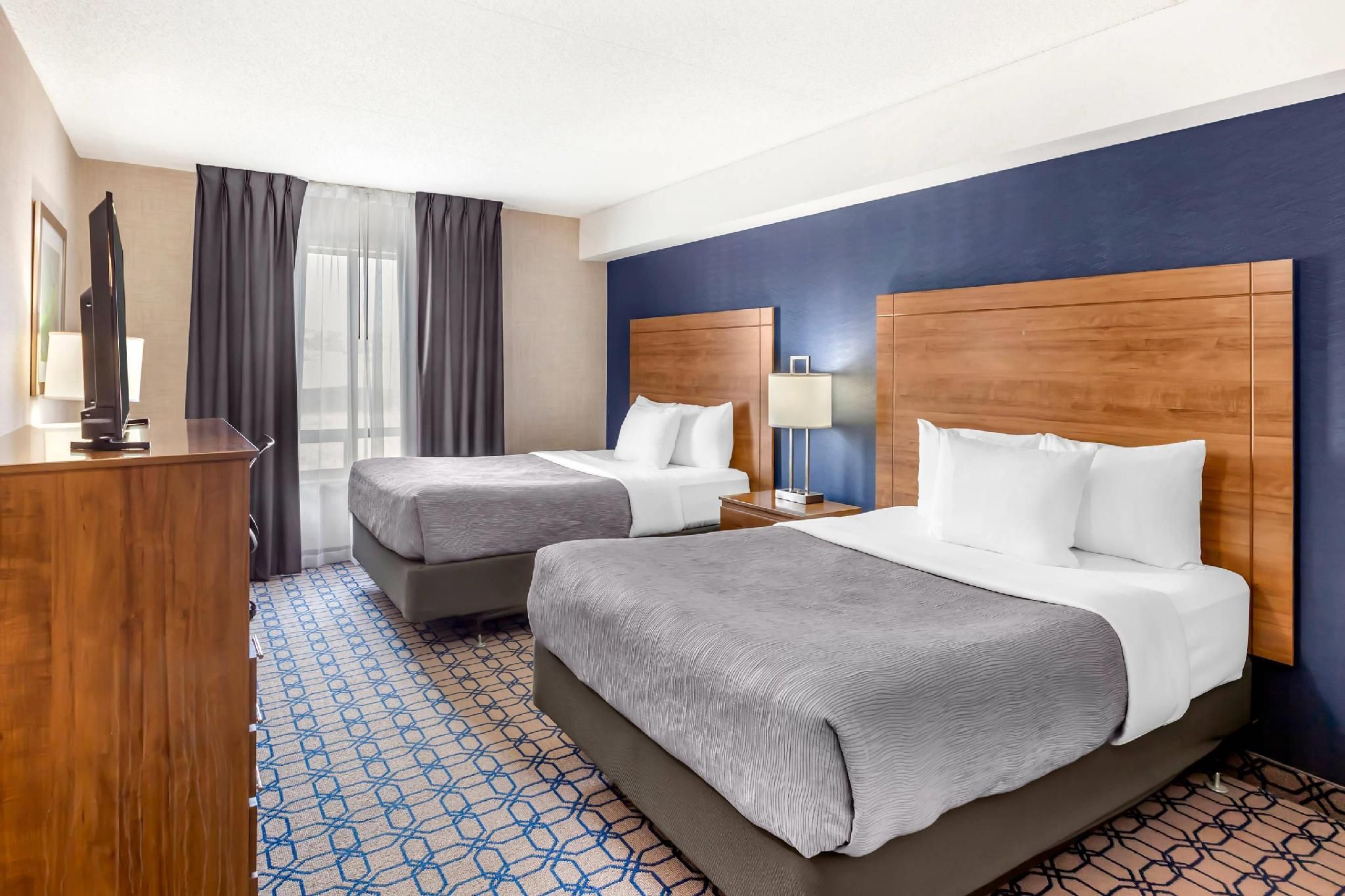 2 Double Beds, No Smoking