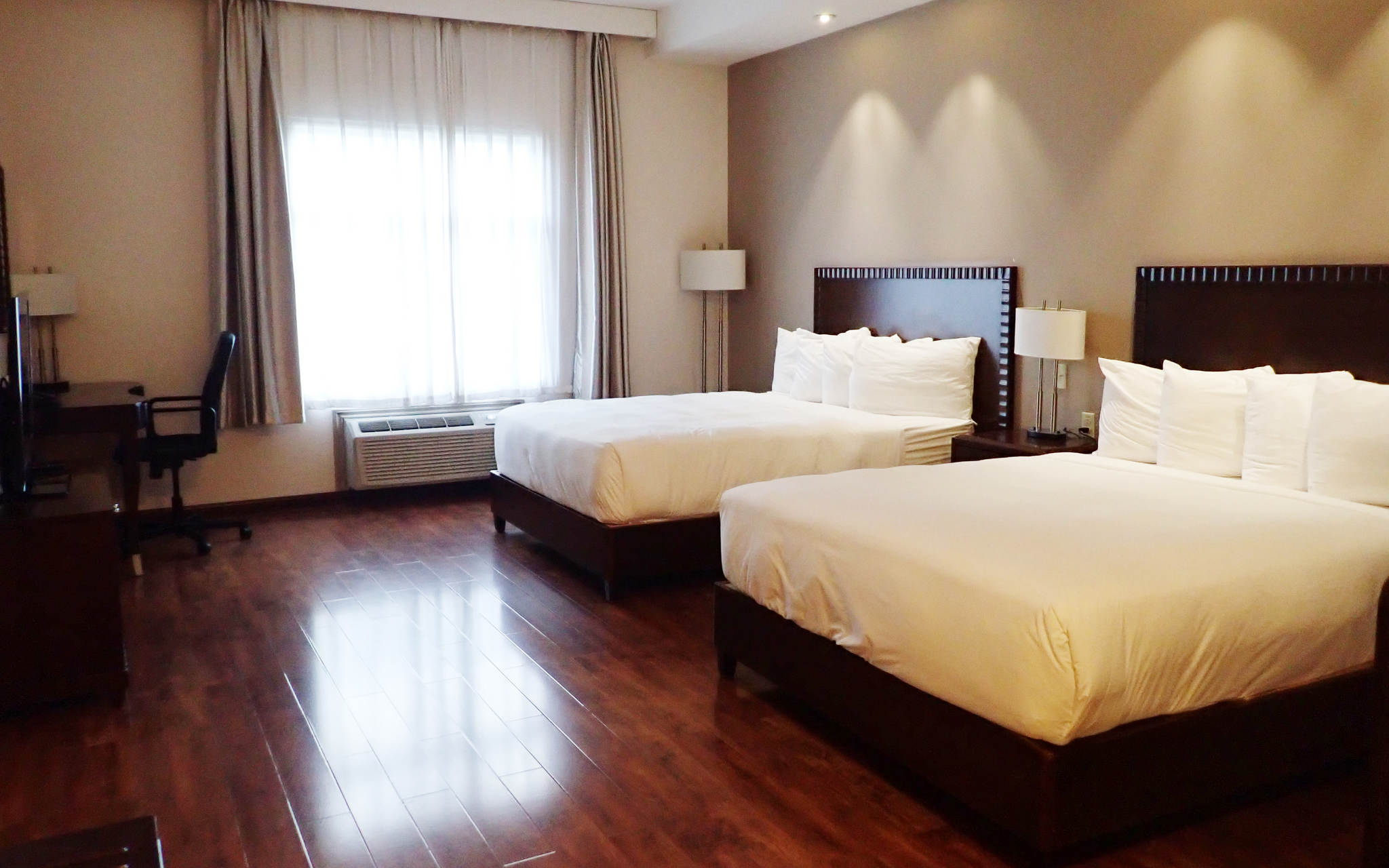 Days Inn & Suites by Wyndham Fort Saskatchewan