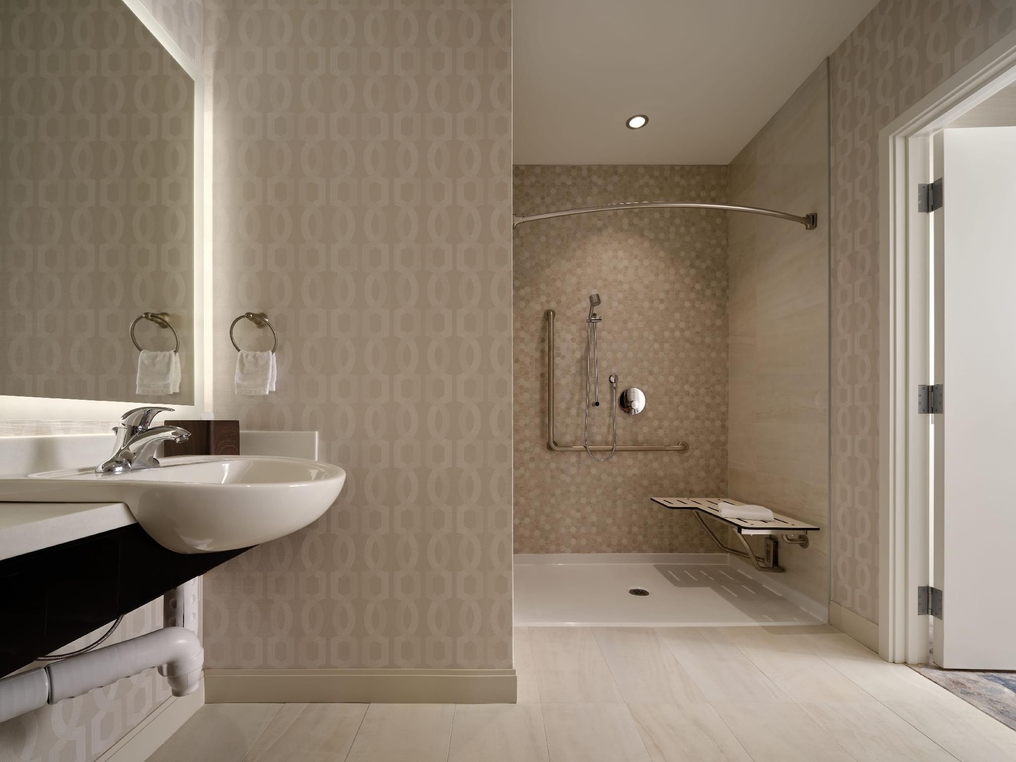 Pickering Casino Resort Hotel Accessible King Room 3