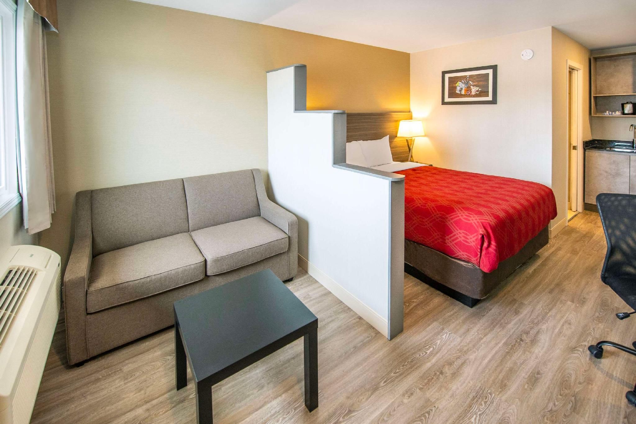 1 Queen Bed, Efficiency, Suite, Non-Smoking