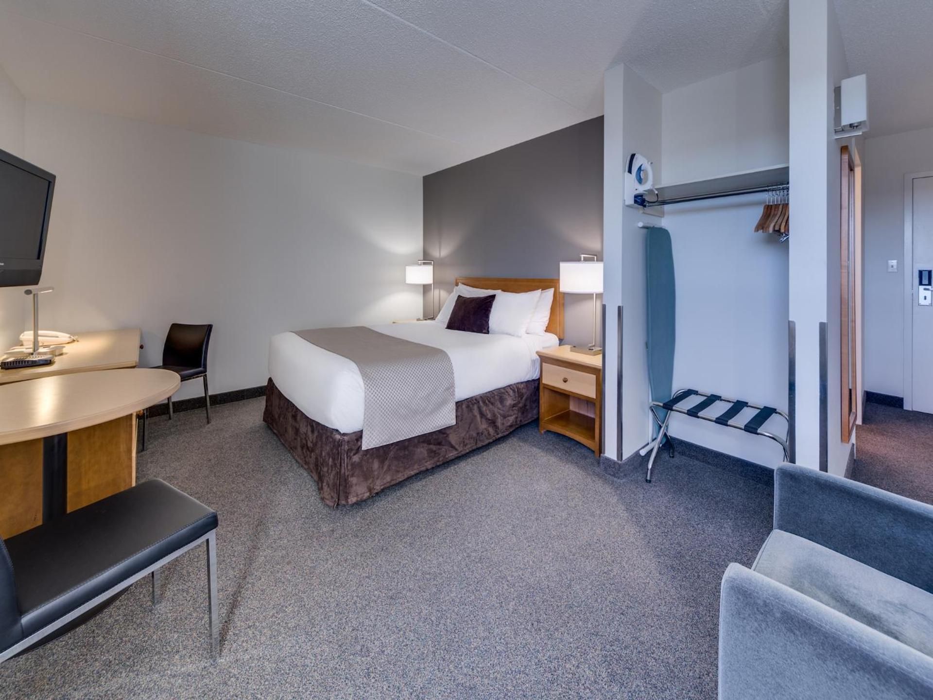 Standard King Room