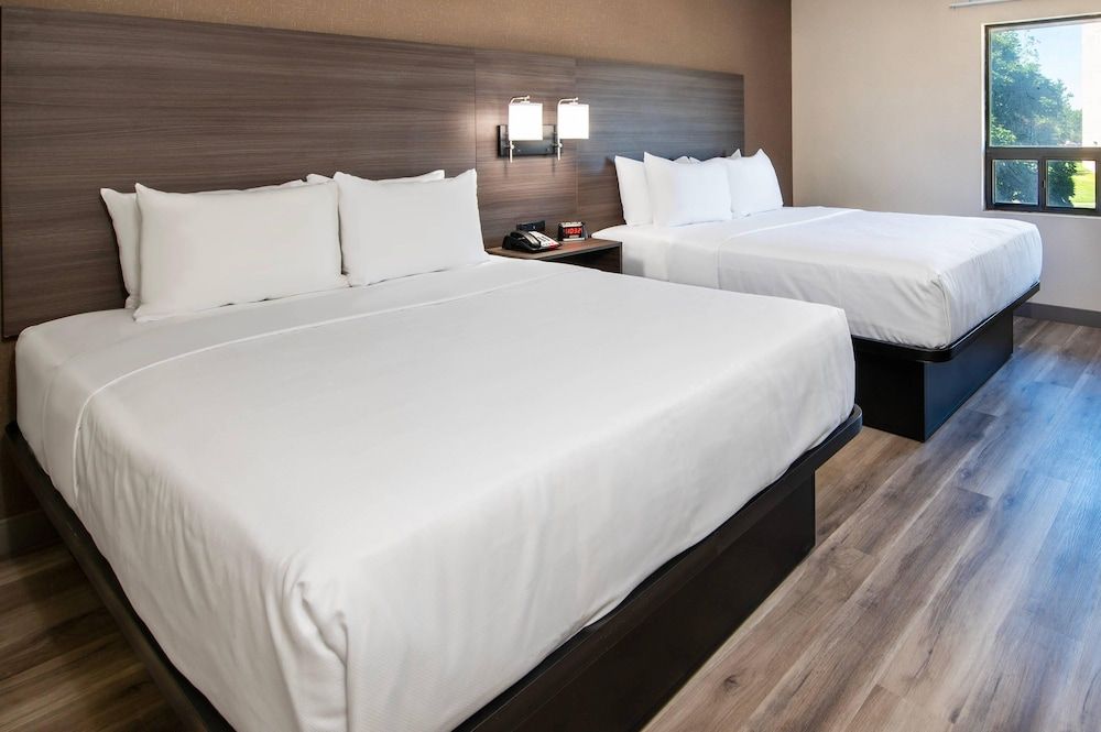 Standard Room, 2 Queen Beds, Non Smoking