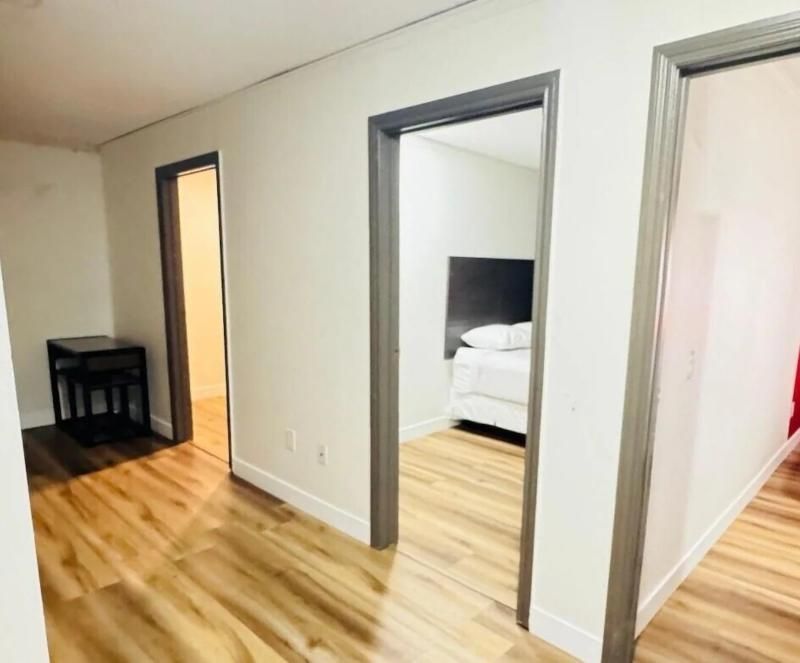 3 Queen Beds, 3-Bedroom, Efficiency Suite, Non-Smoking