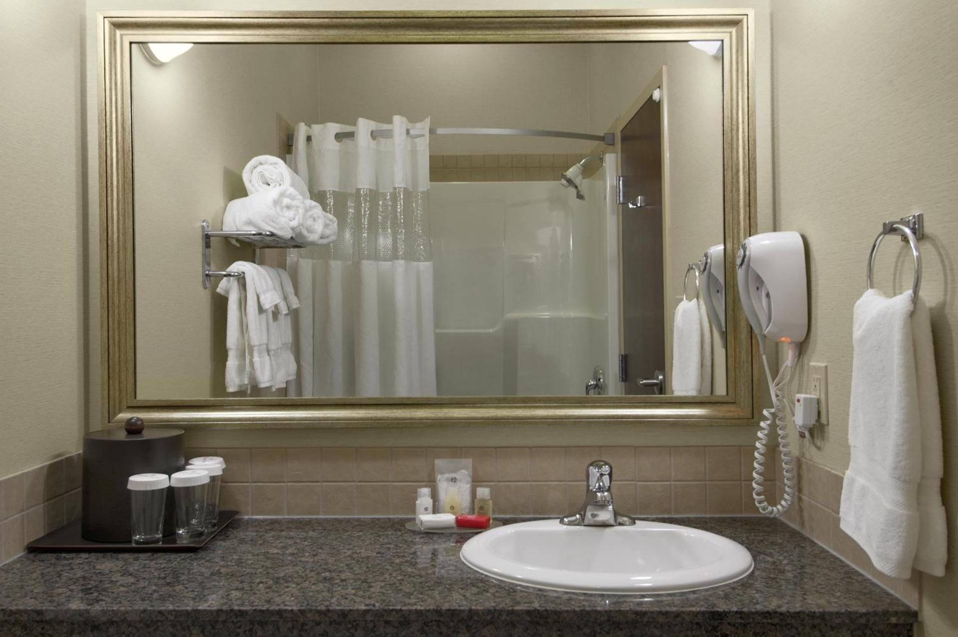 King Room - Non-Smoking