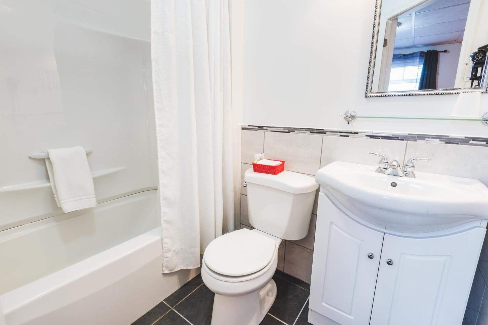 Hotel Le Plaza Double Room 3