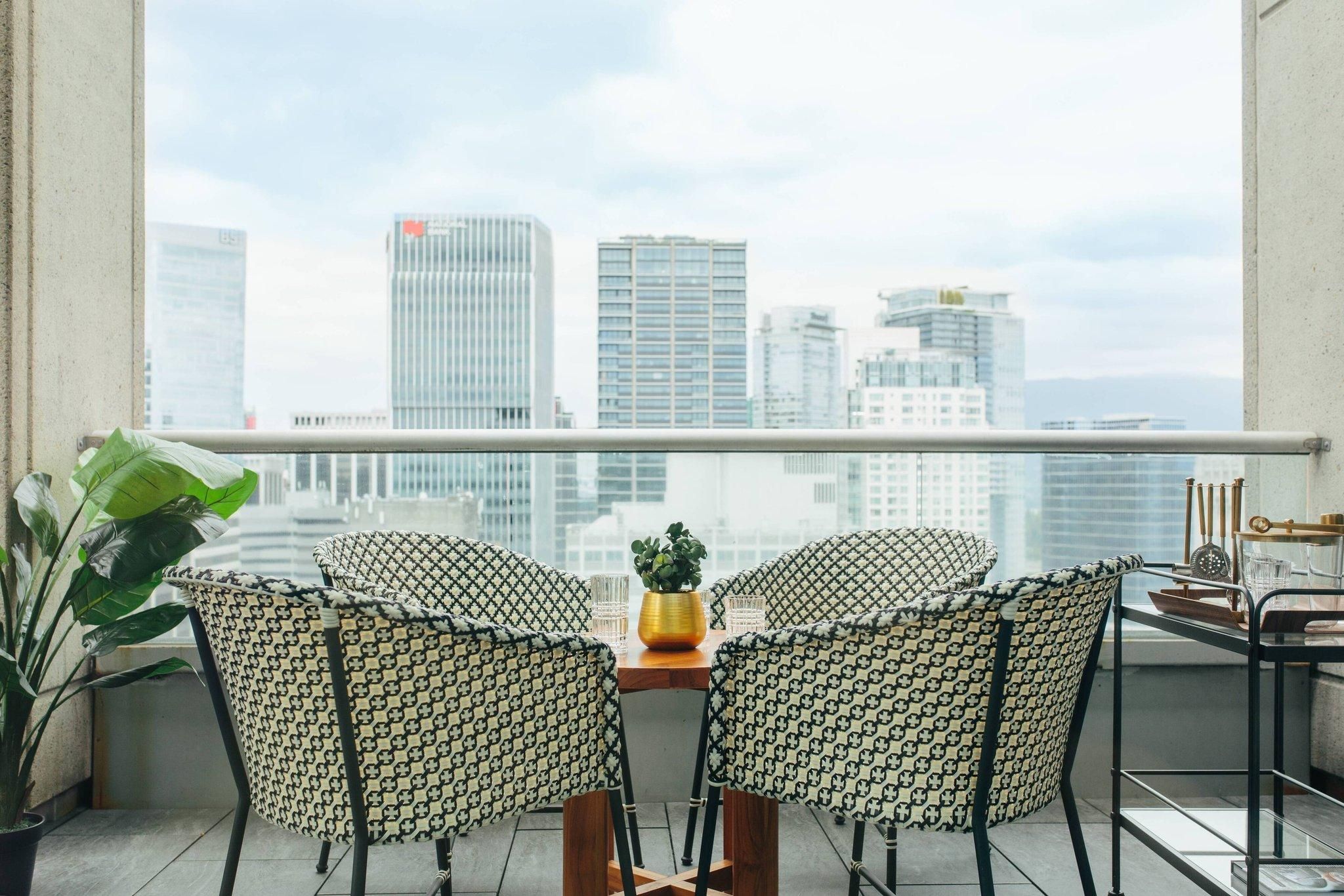 cityscape suite, 1 bedroom suite, 1 king, cityscape view, high floor, balcony