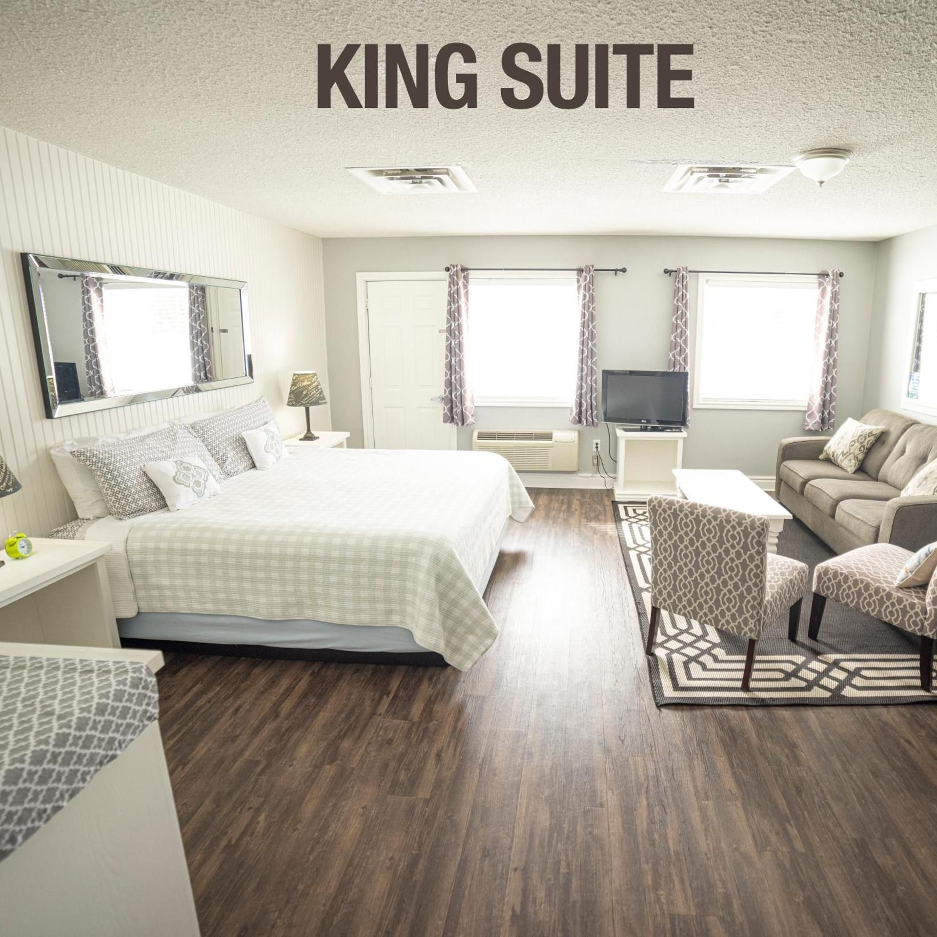 Deluxe King Suite