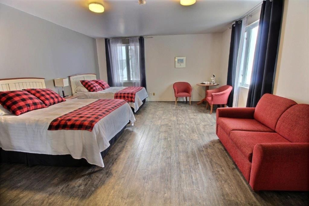 Queen Suite