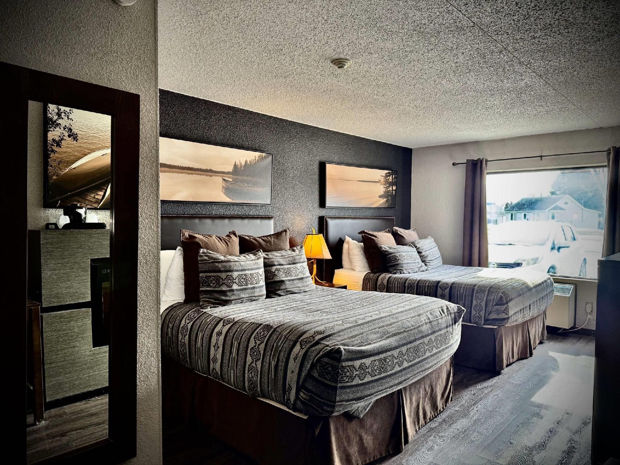 Quality Inn Fort Frances 2 Queen Beds, Non-Smoking