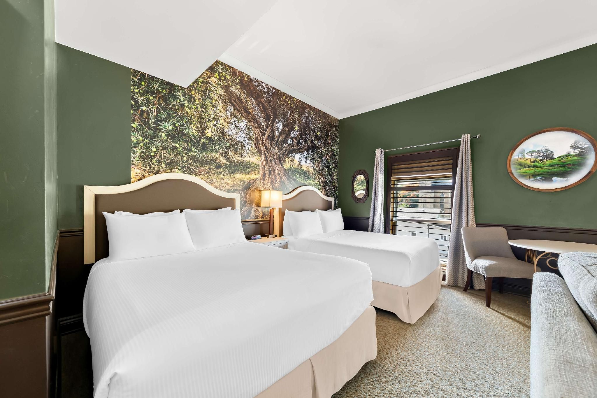 Suite - 2 Queen Beds, Nonsmoking, Sitting Area, Bathtub And Shower