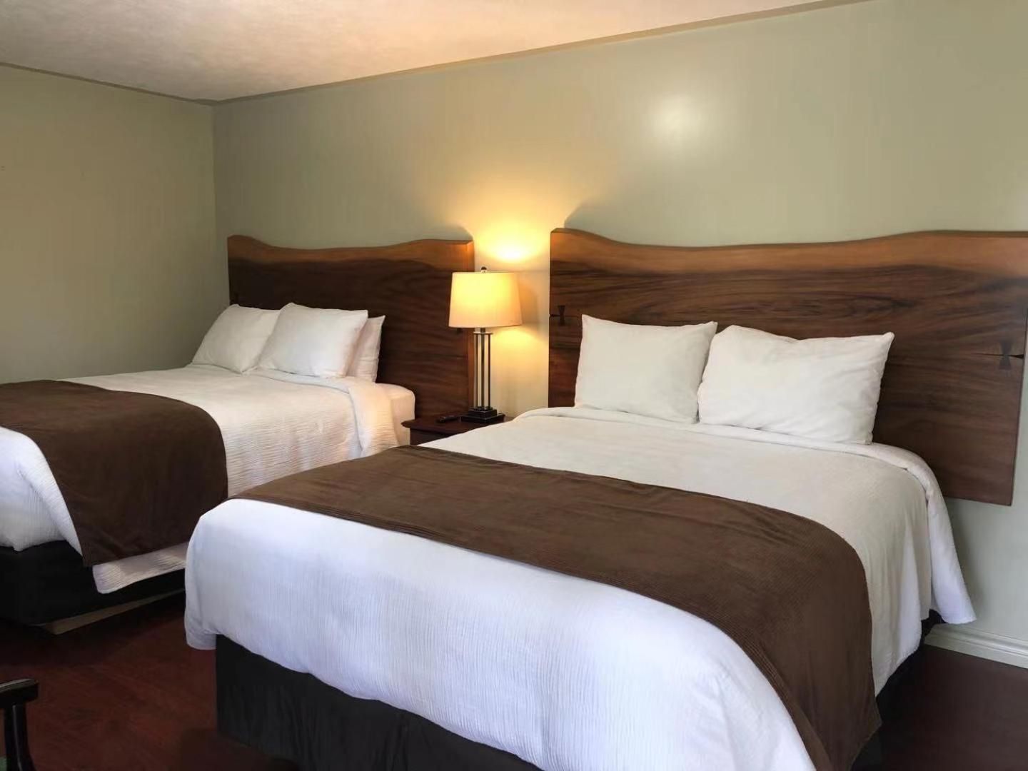 Deluxe Queen Room with Two Queen Beds