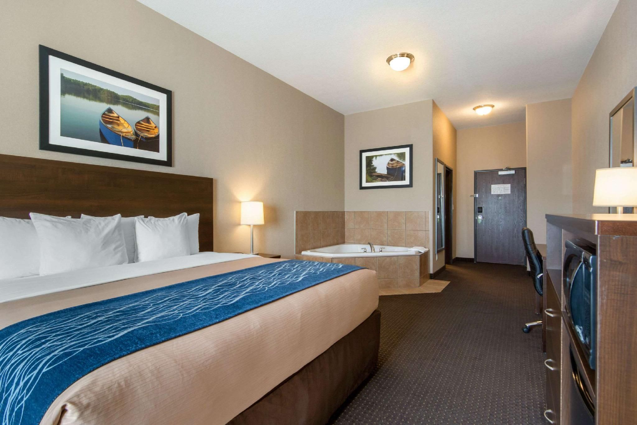 Suite with 1 King Bed - No Smoking