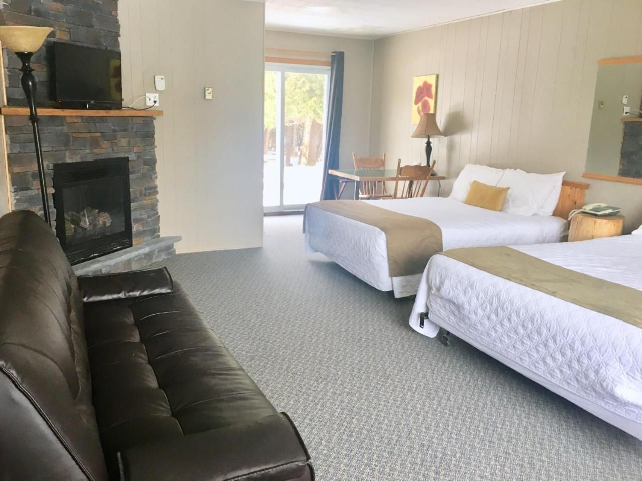 Standard Family Room