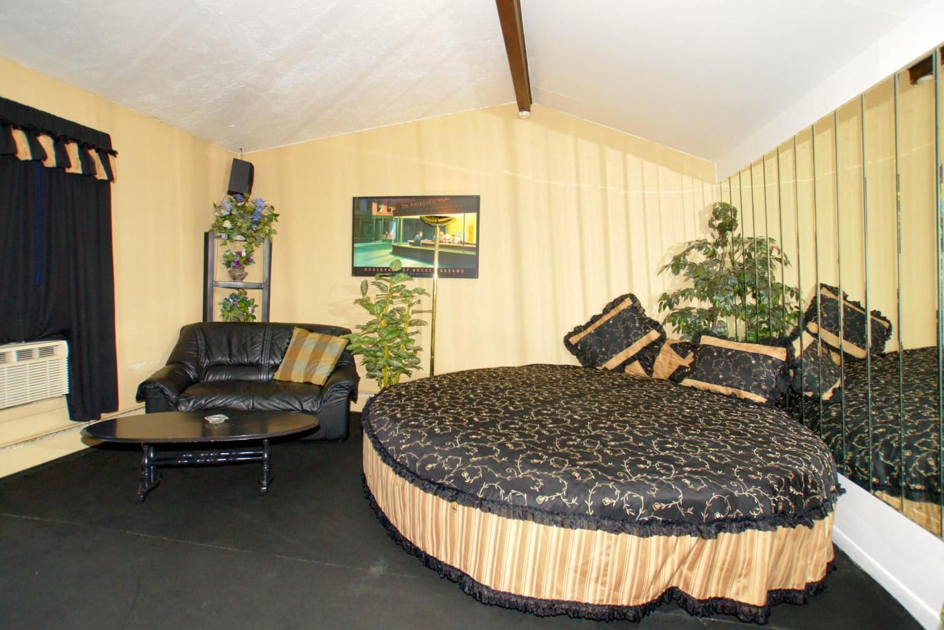 Queen Suite