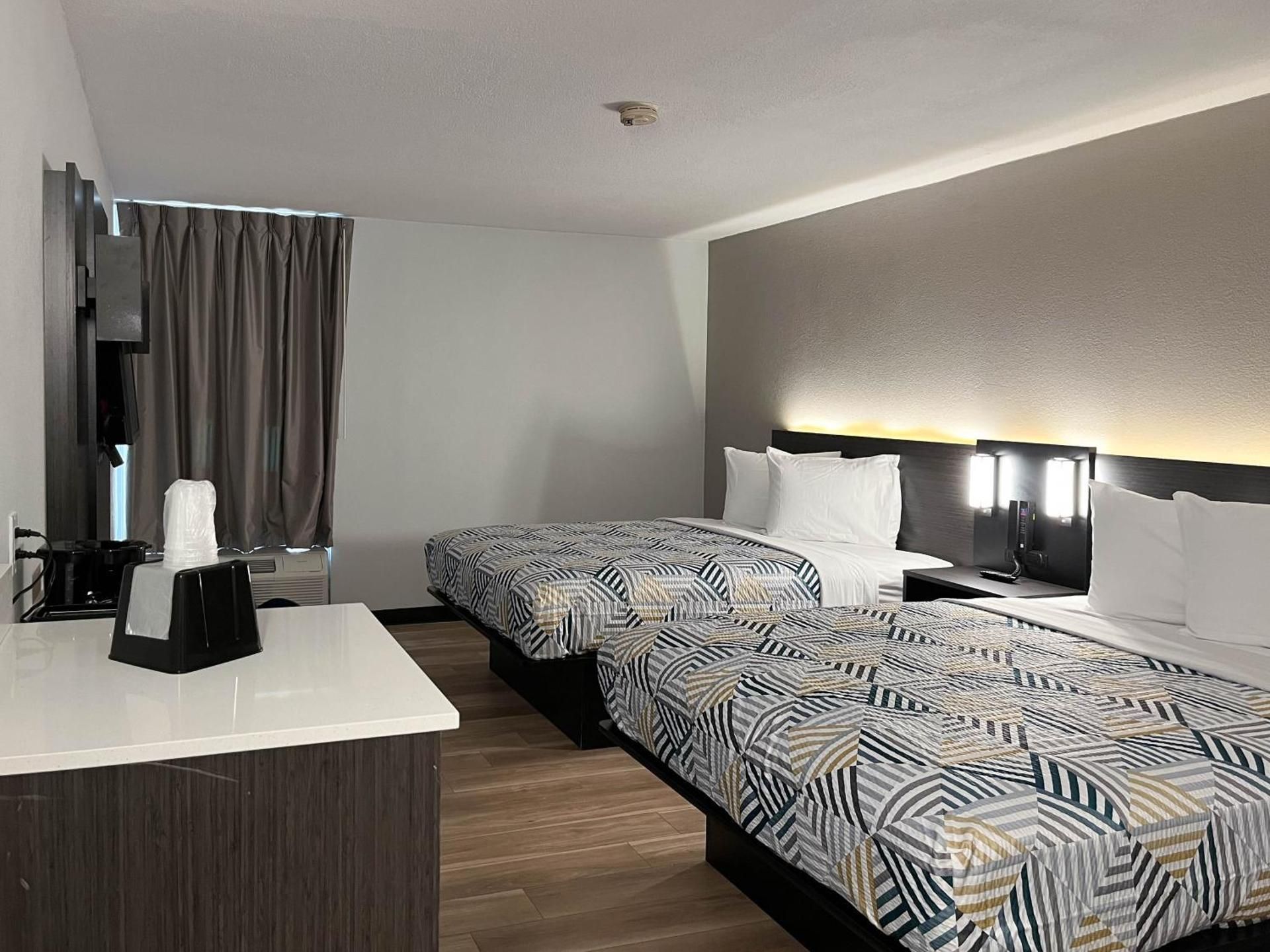 Queen Room with Two Queen Beds - Non-Smoking