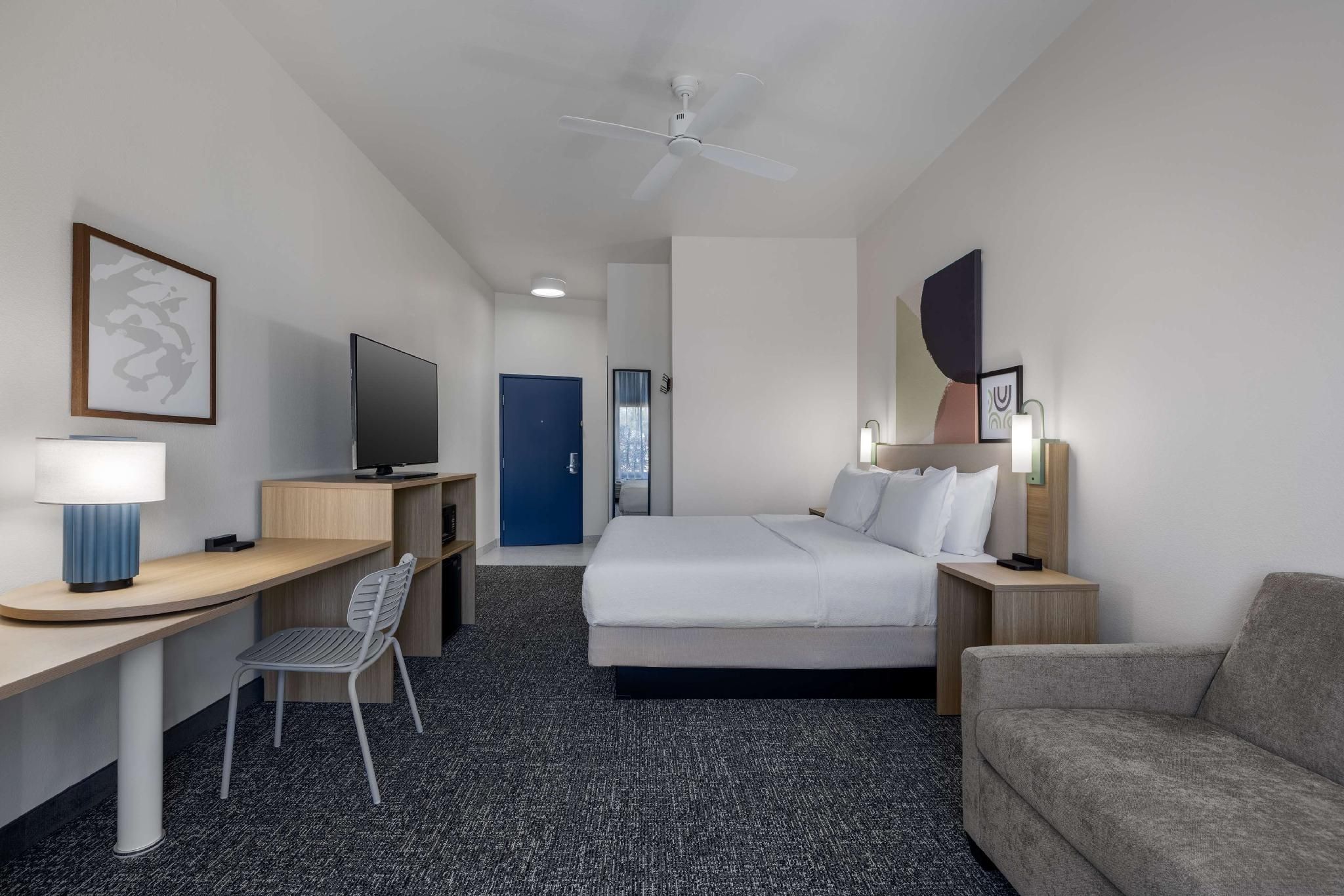 Spark by Hilton Nacogdoches 1 K Mobility/hearing Accessible Ri Shwr Sofabd