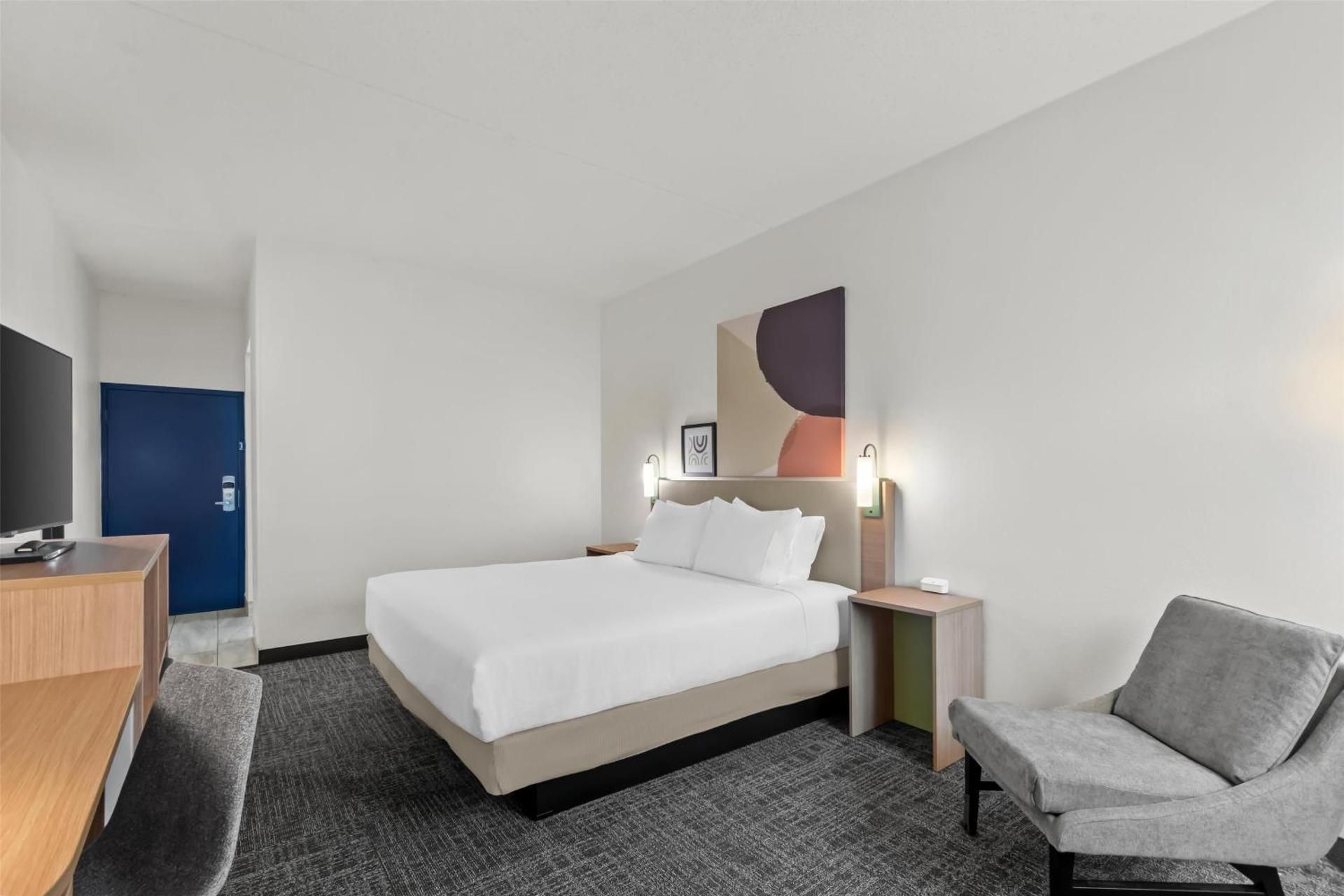 King Room with Mobility Accessible Tub