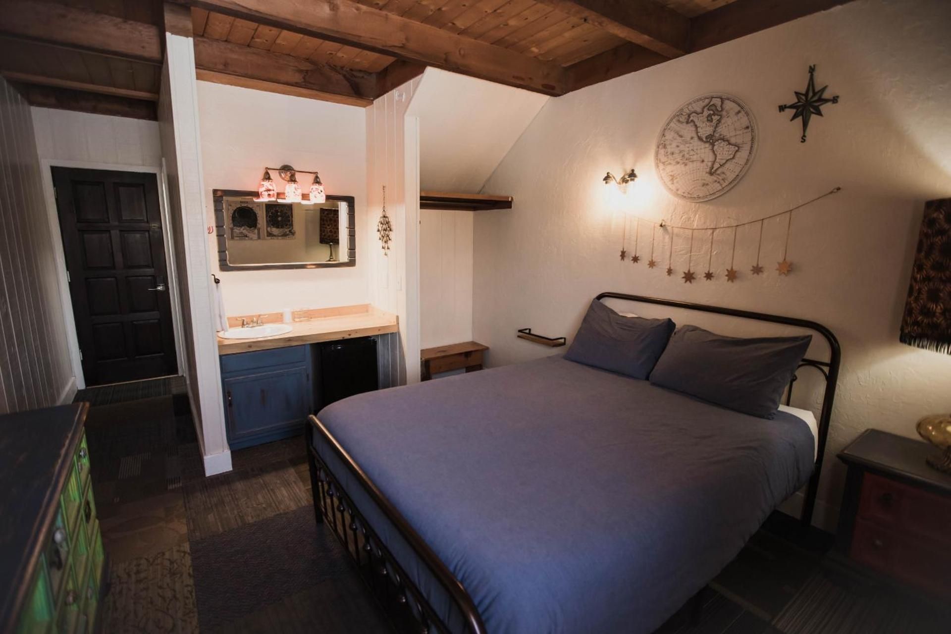 Queen Room