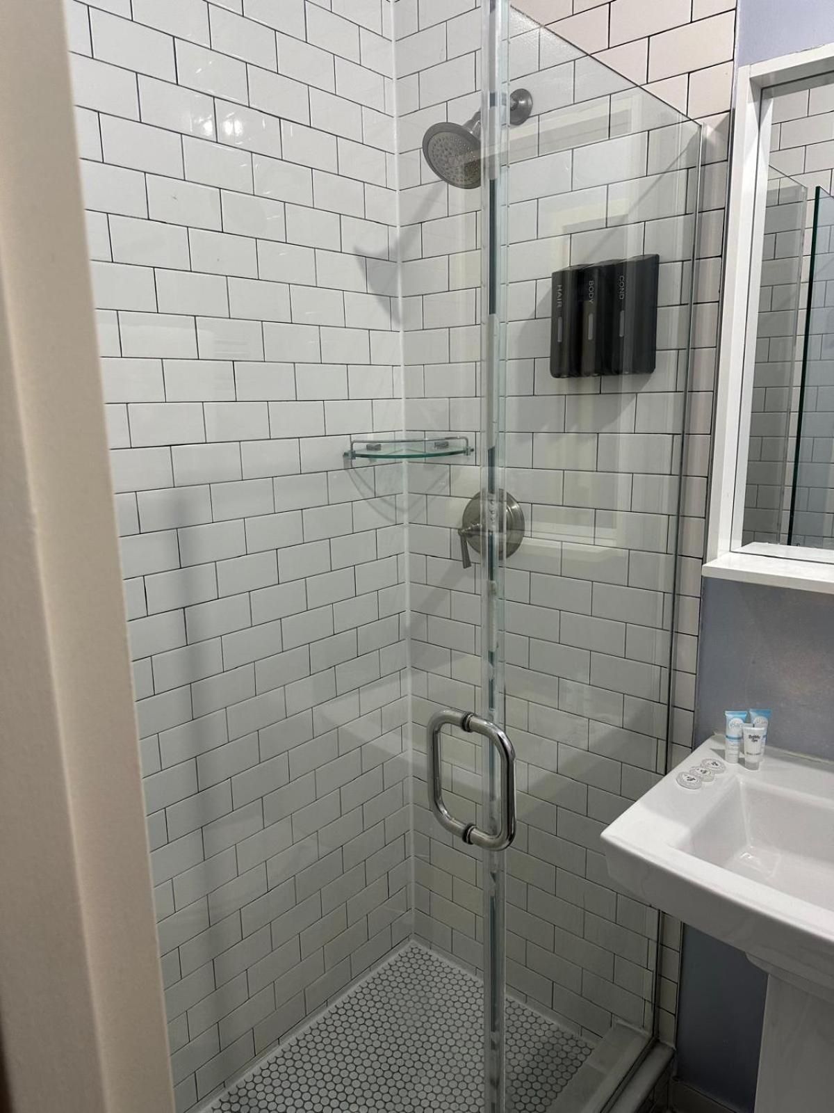 Queen Room - Disability Access