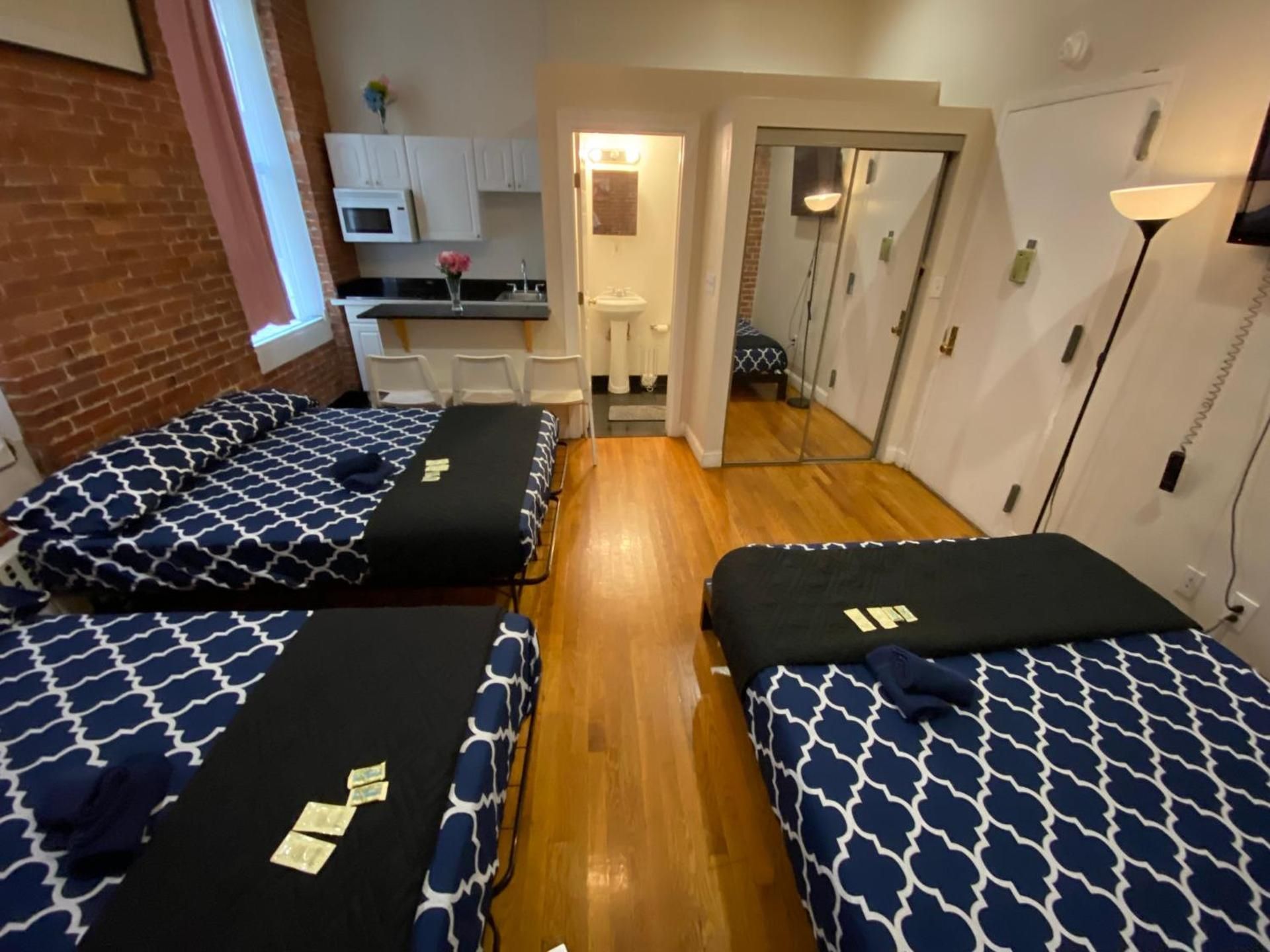 Deluxe Family Room